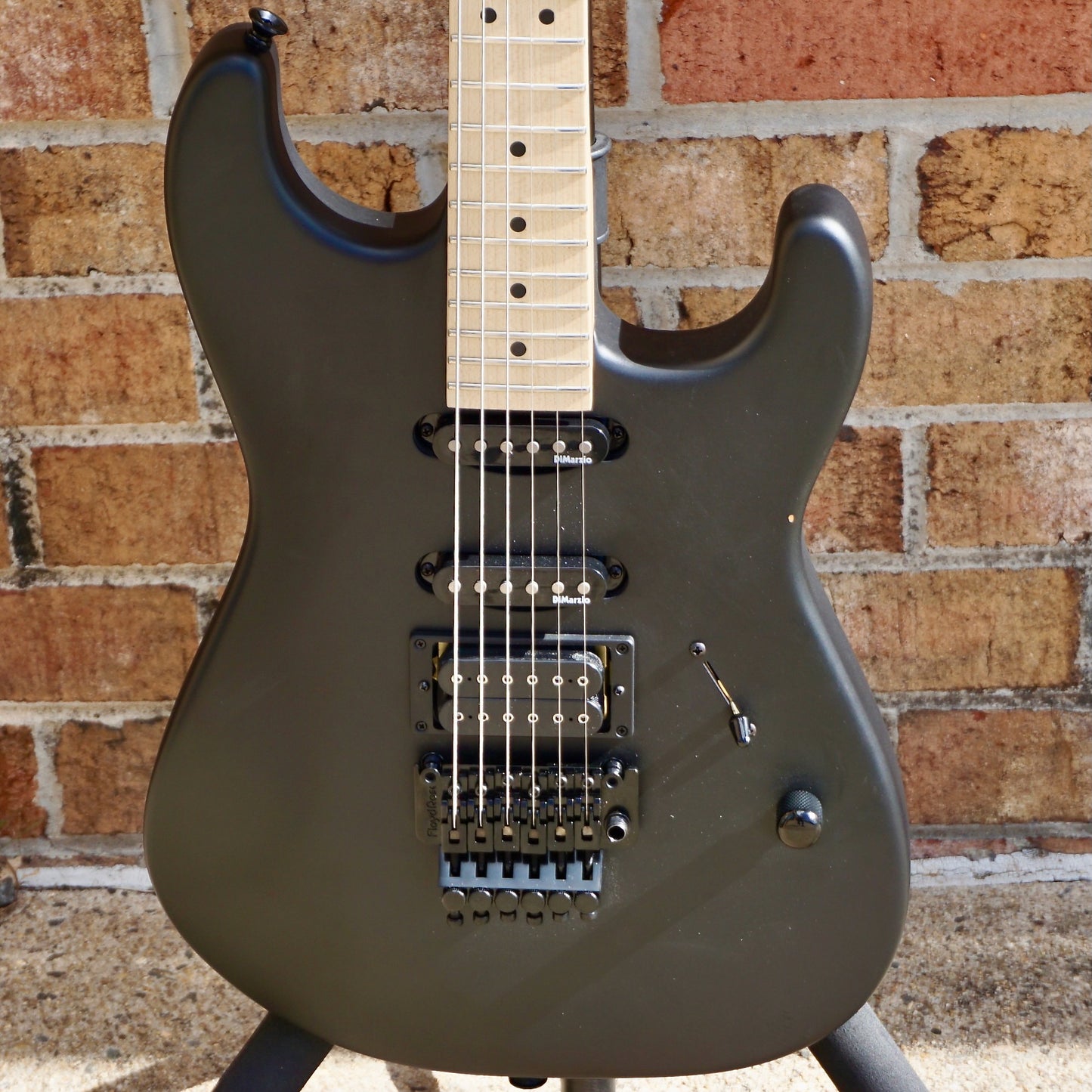 Charvel USA Select San Dimas Style 1 HSS FR Maple Fingerboard Pitch Black