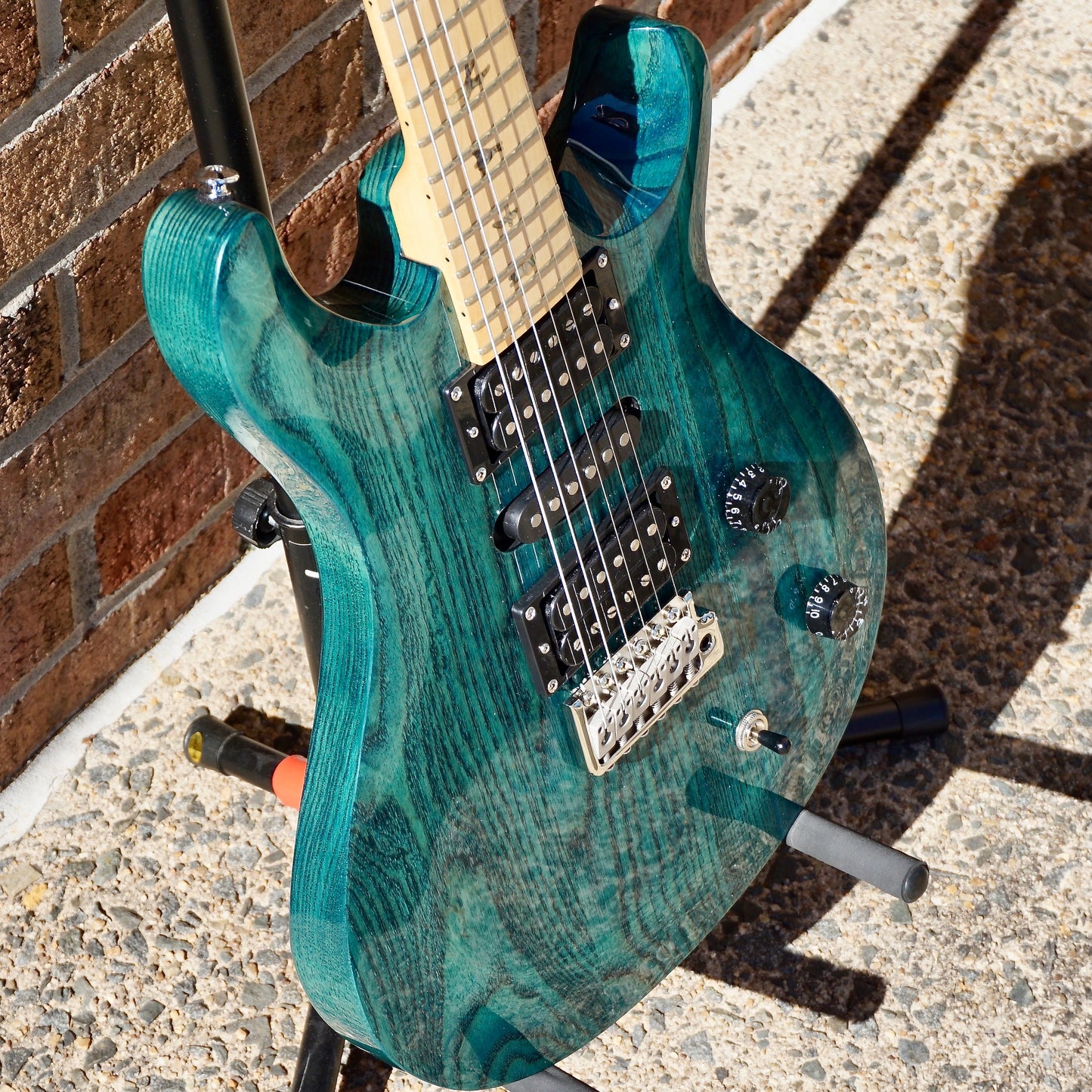 PRS SE Swamp Ash Special Iri Blue