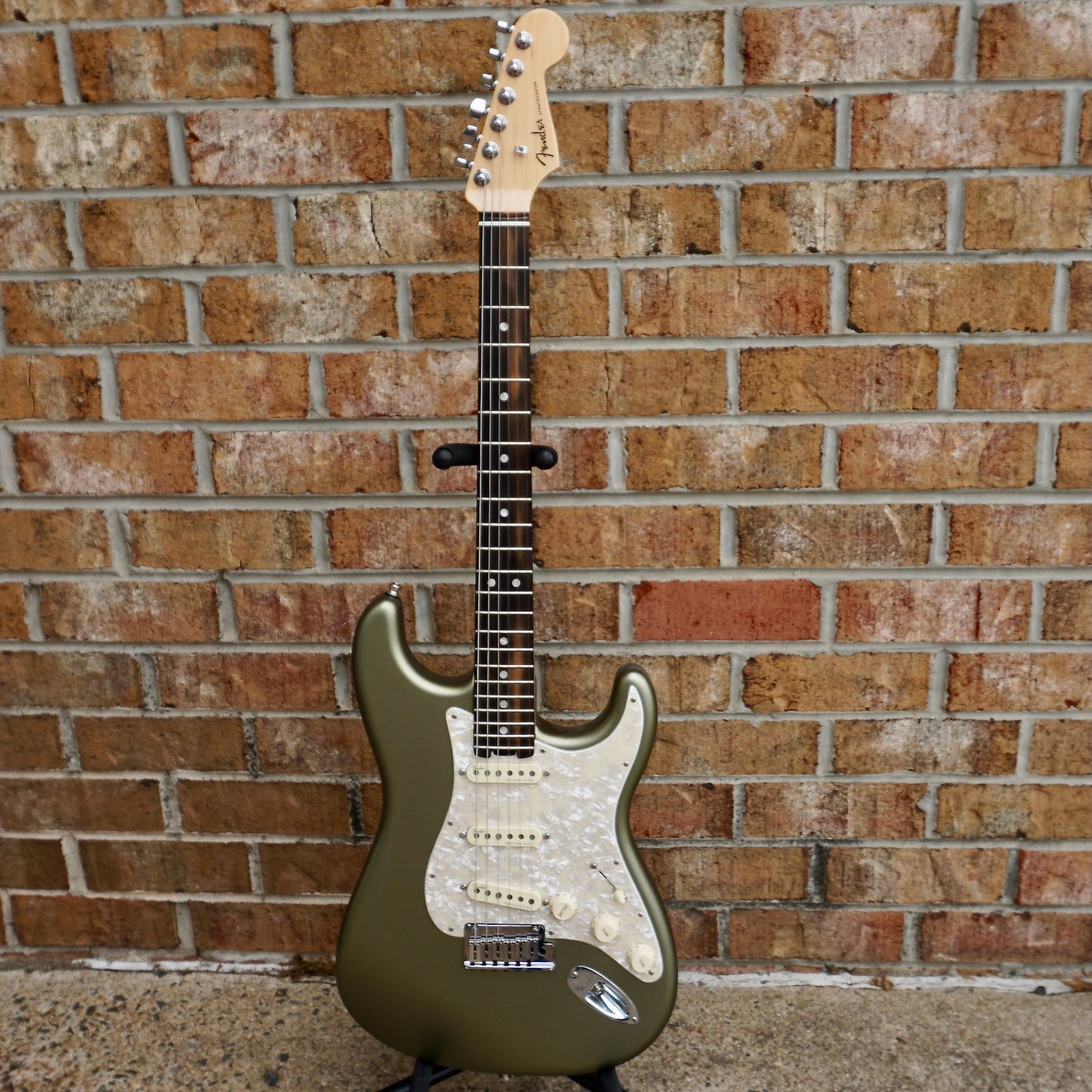 Fender American Elite Stratocaster Ebony Fingerboard Satin Jade Pearl Metallic