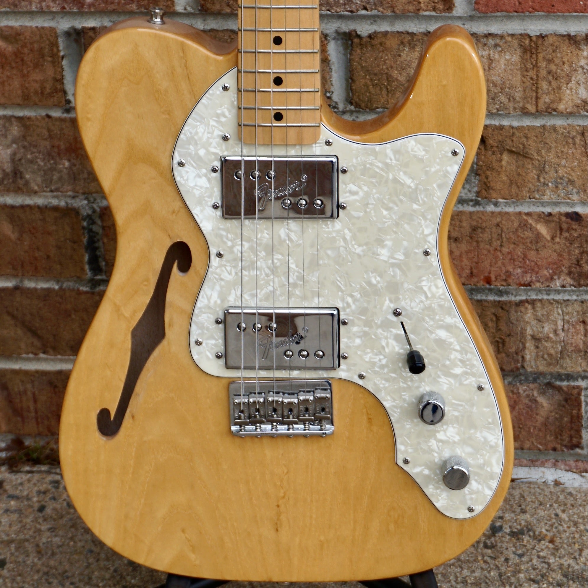 Fender Classic Series '72 Thinline Telecaster Natural – Matt's Guitars