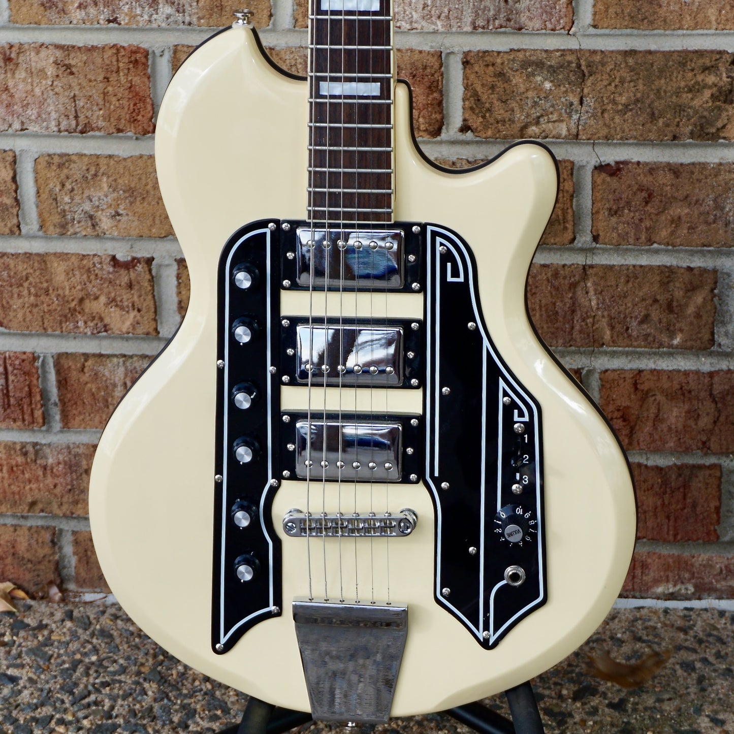 Eastwood Airline '59 Town and Country Cream