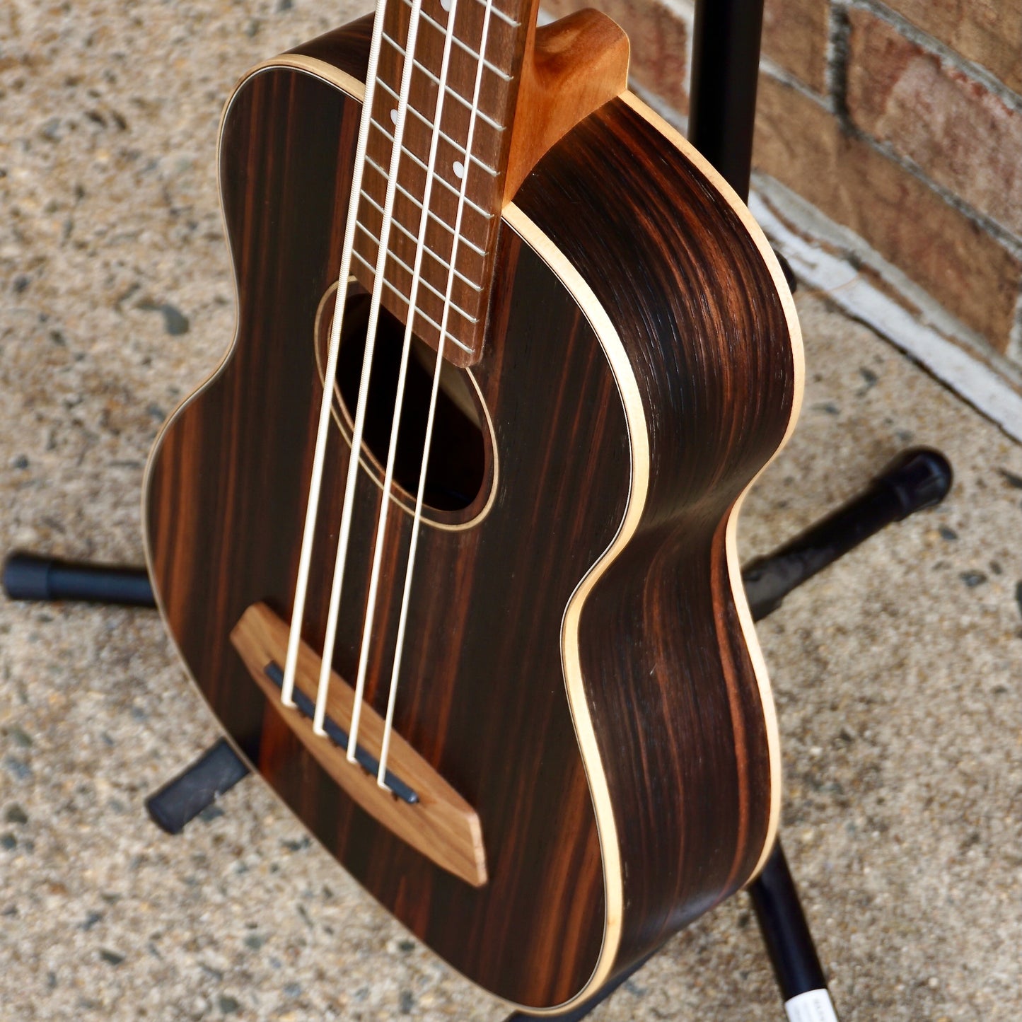 Kala Striped Ebony Fretted Acoustic-Electric UBASS