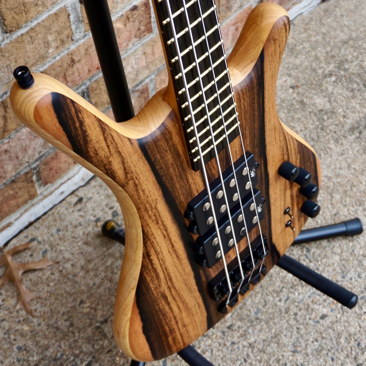 Warwick Pro Series Corvette $$ Limited-edition 2023 Electric Bass Guitar - Natural Marbled Ebony