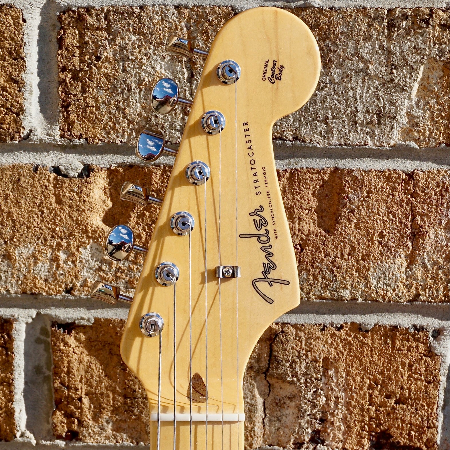 Player Stratocaster (MEX, PF) - 3-color sunburst Guitare électrique forme  str Fender