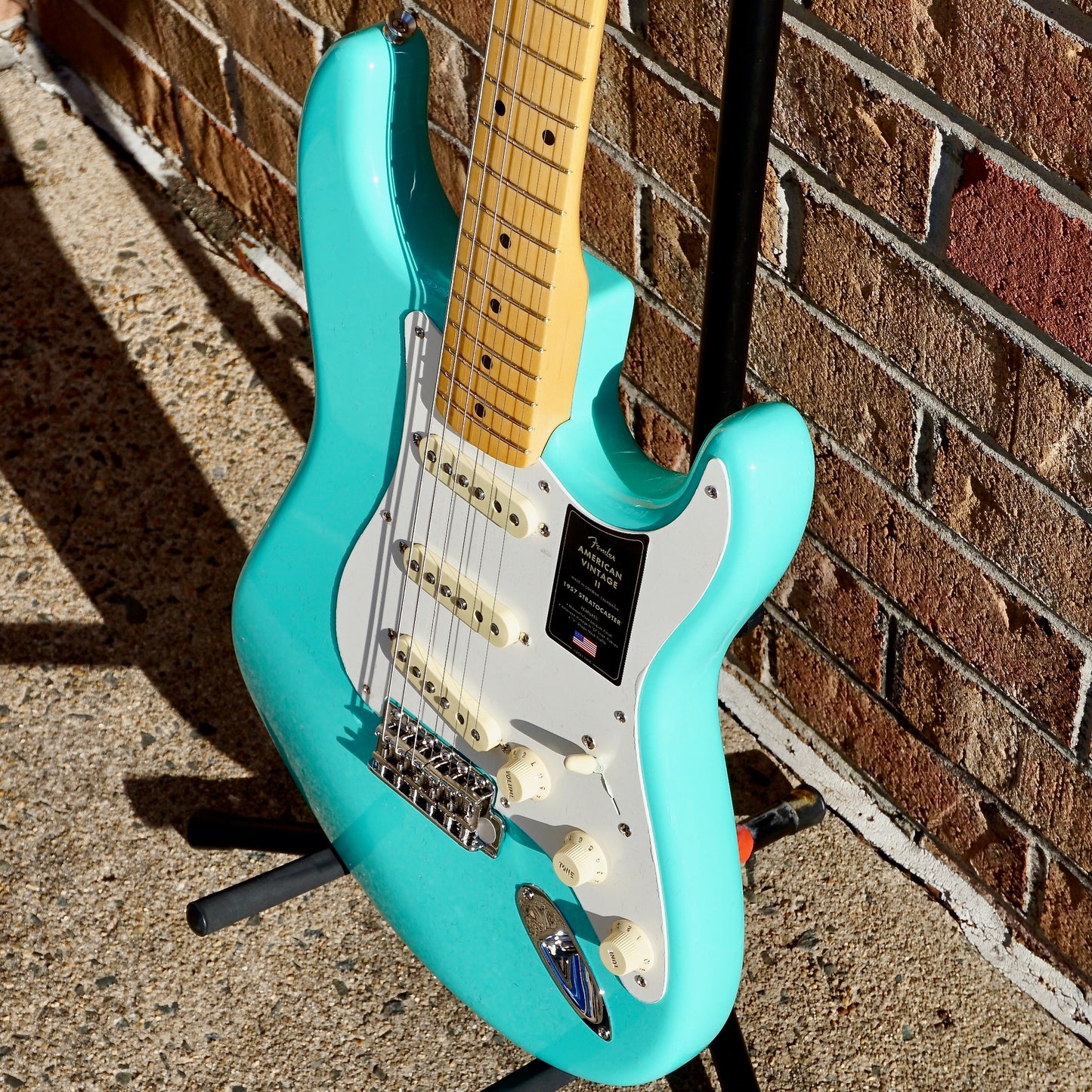 Fender American Vintage II 1957 Stratocaster Maple Fingerboard Sea Foam Green