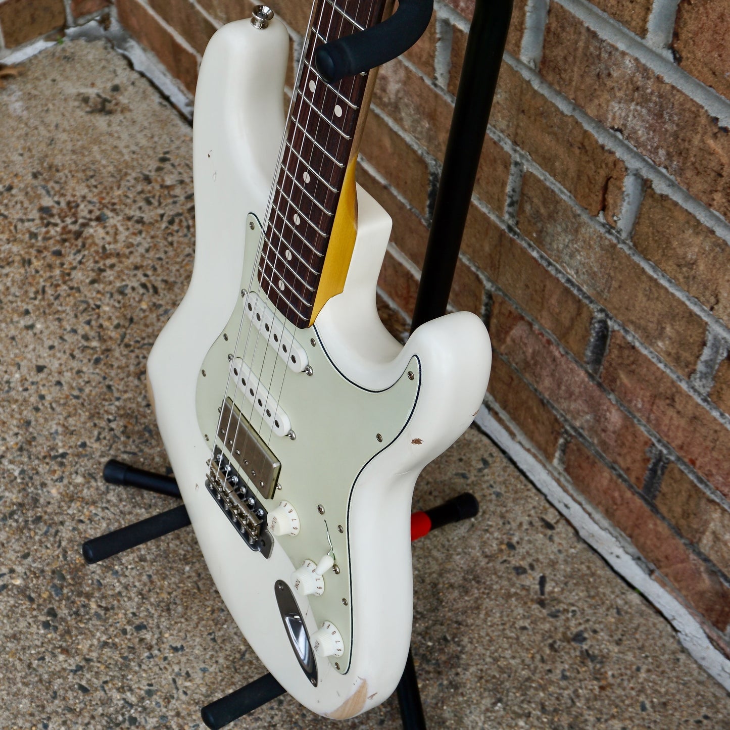 Nash S-63 SSH Olympic White