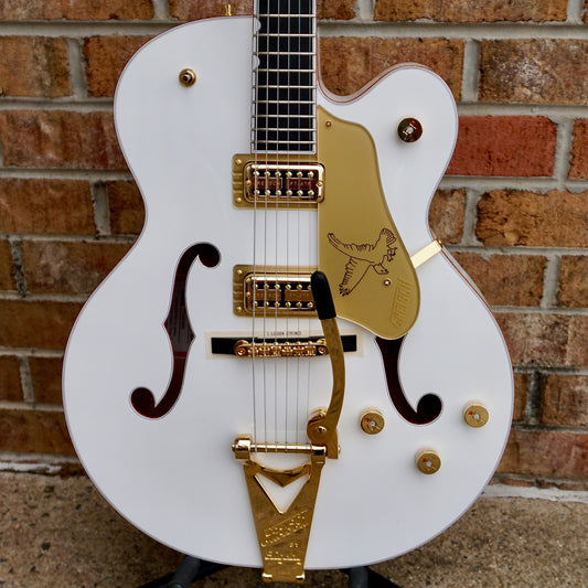 Gretsch G6136TG Players Edition Falcon Hollow Body with String-Thru Bigsby and Gold Hardware Ebony Fingerboard White