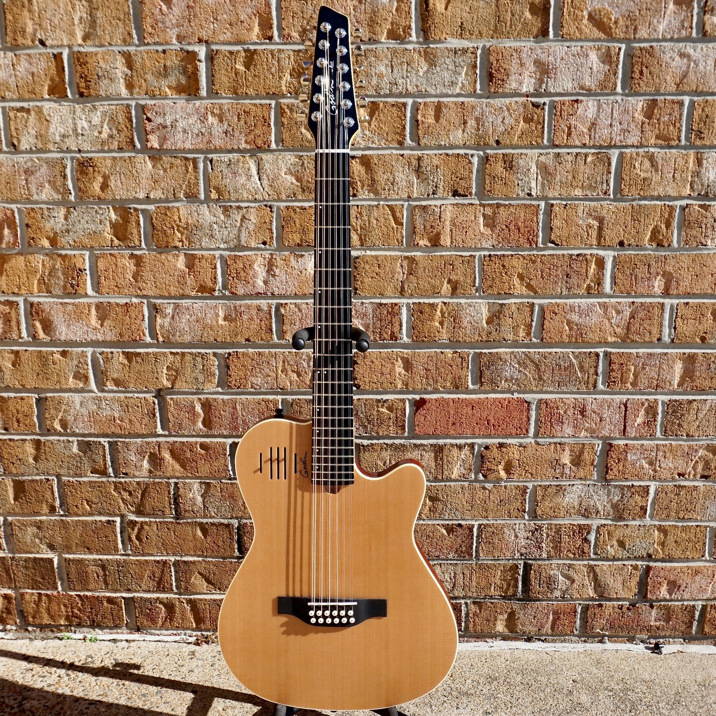 Godin A12 Natural W/ Electronics