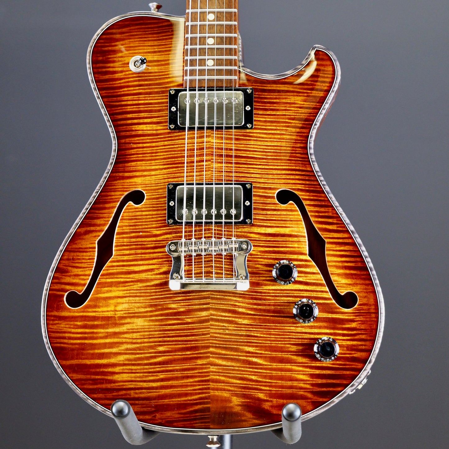 Knaggs Chena Aged Scotch/Onyx Binding T1 Top