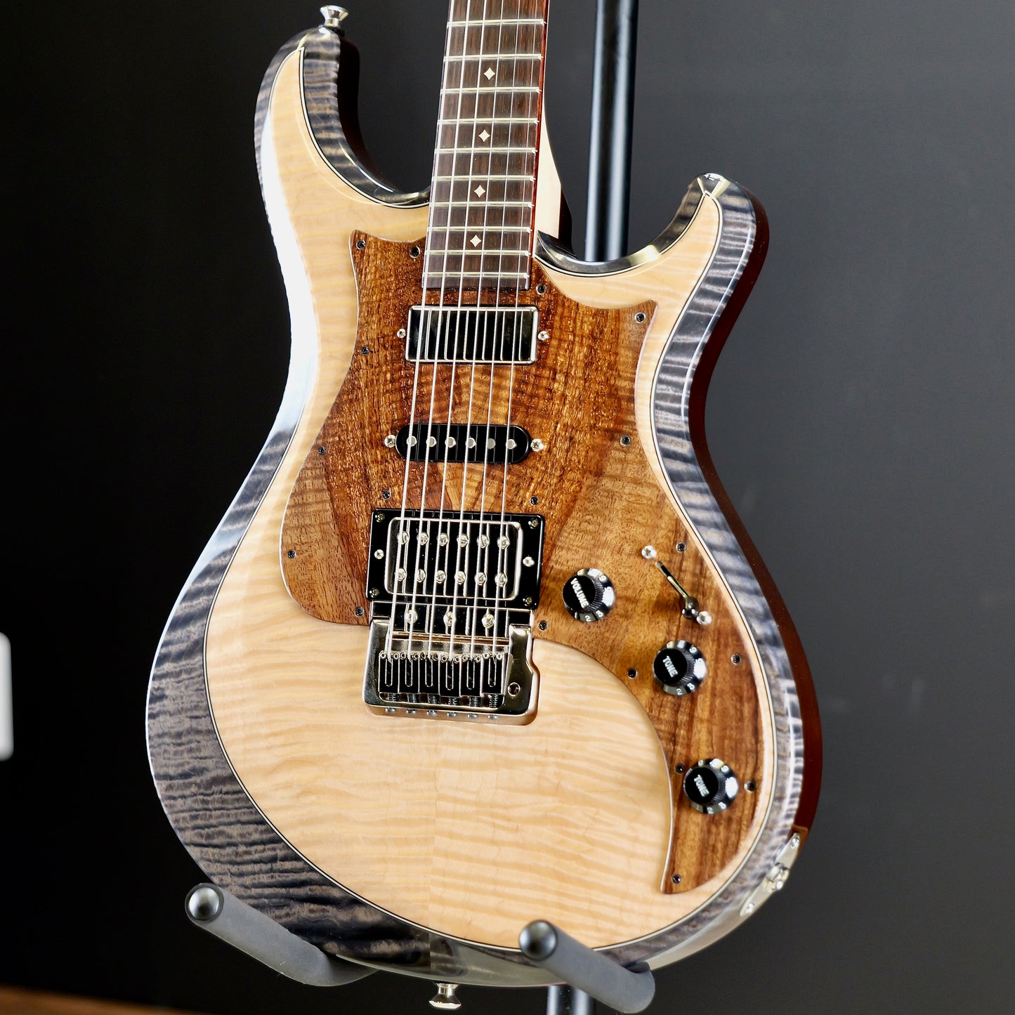 Knaggs Severn Natural/Charcoal