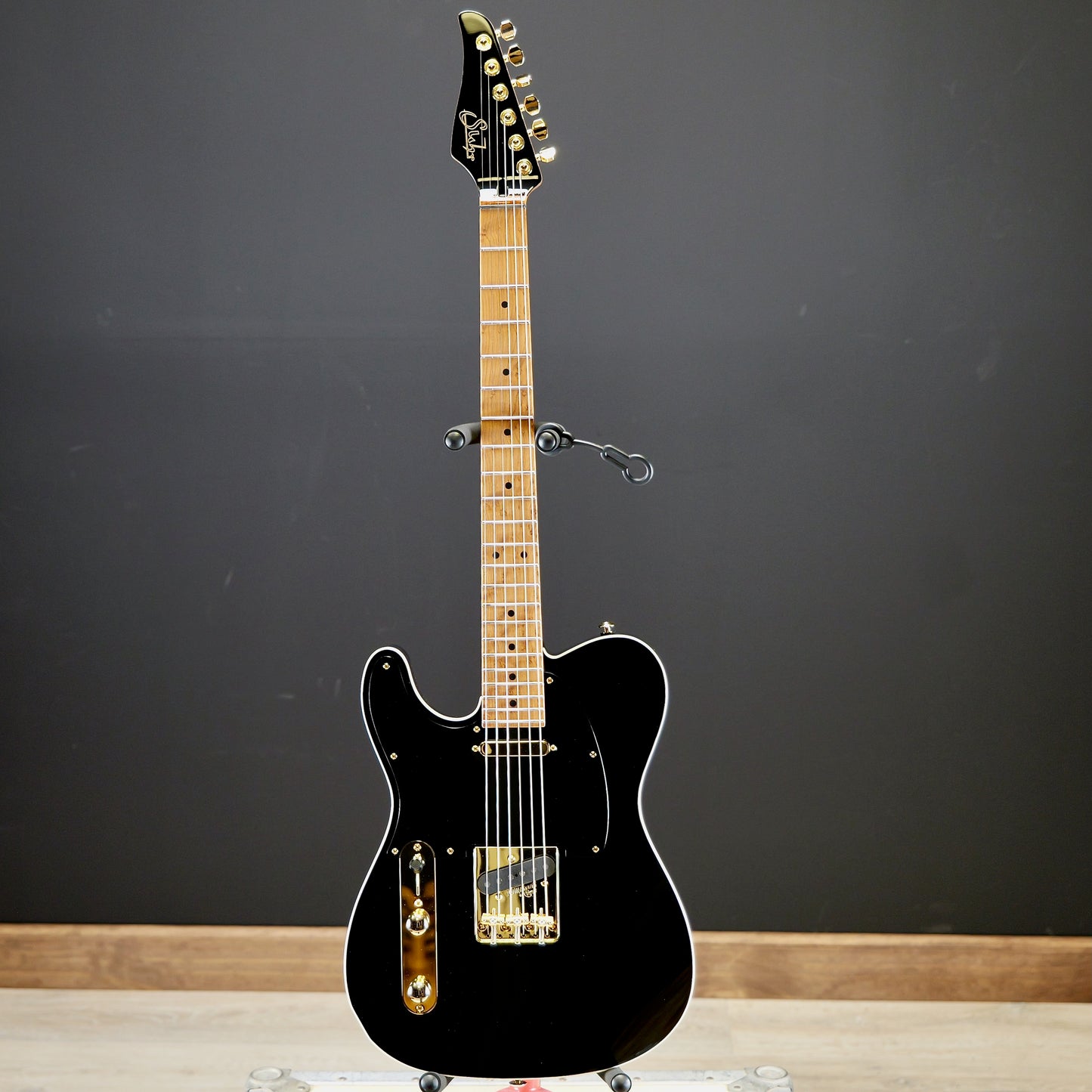 Suhr Mateus Asato Classic T Black Left Handed