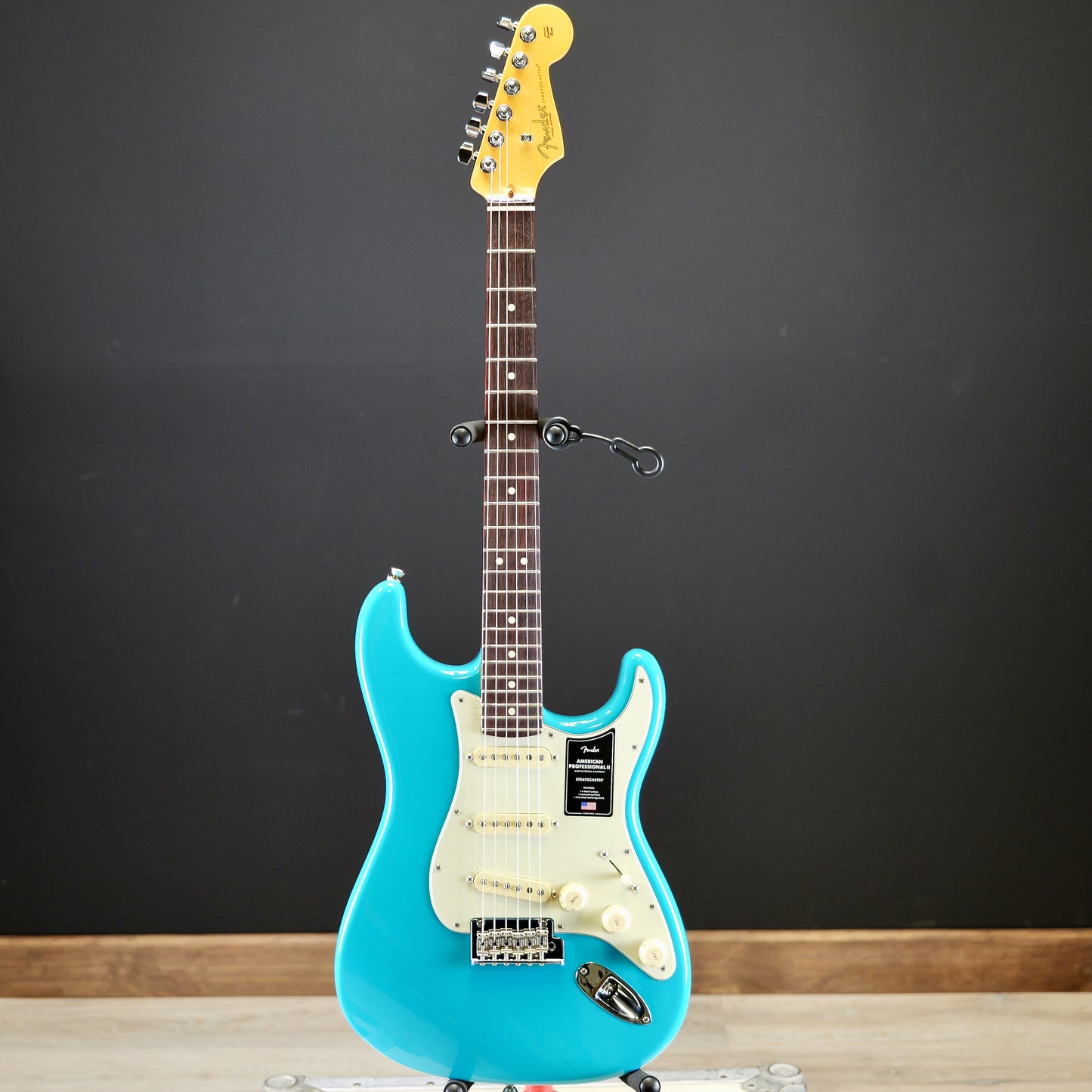 Fender American Professional II Stratocaster®, Rosewood Fingerboard, Miami Blue