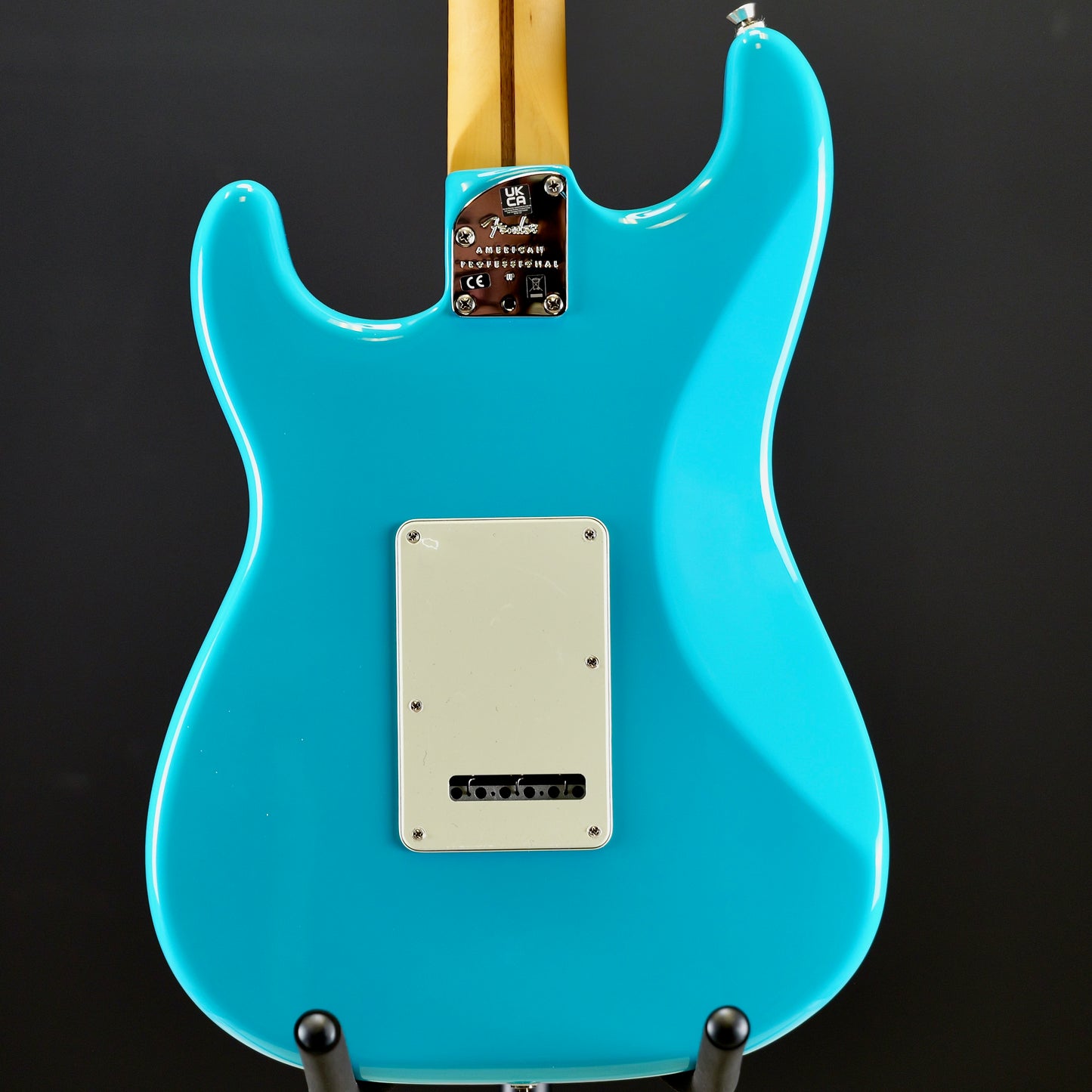 Fender American Professional II Stratocaster®, Rosewood Fingerboard, Miami Blue