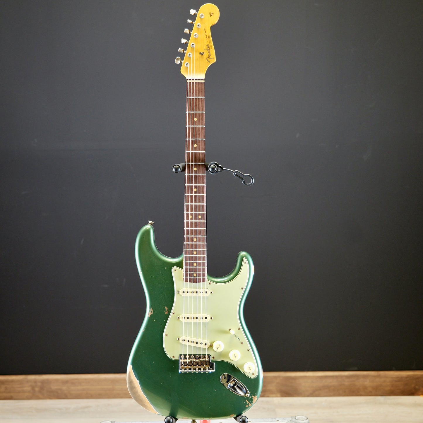 Fender Custom Shop Limited Edition 1964 L-Series Stratocaster Heavy Relic 3A Rosewood Fingerboard Aged Sherwood Green Metallic