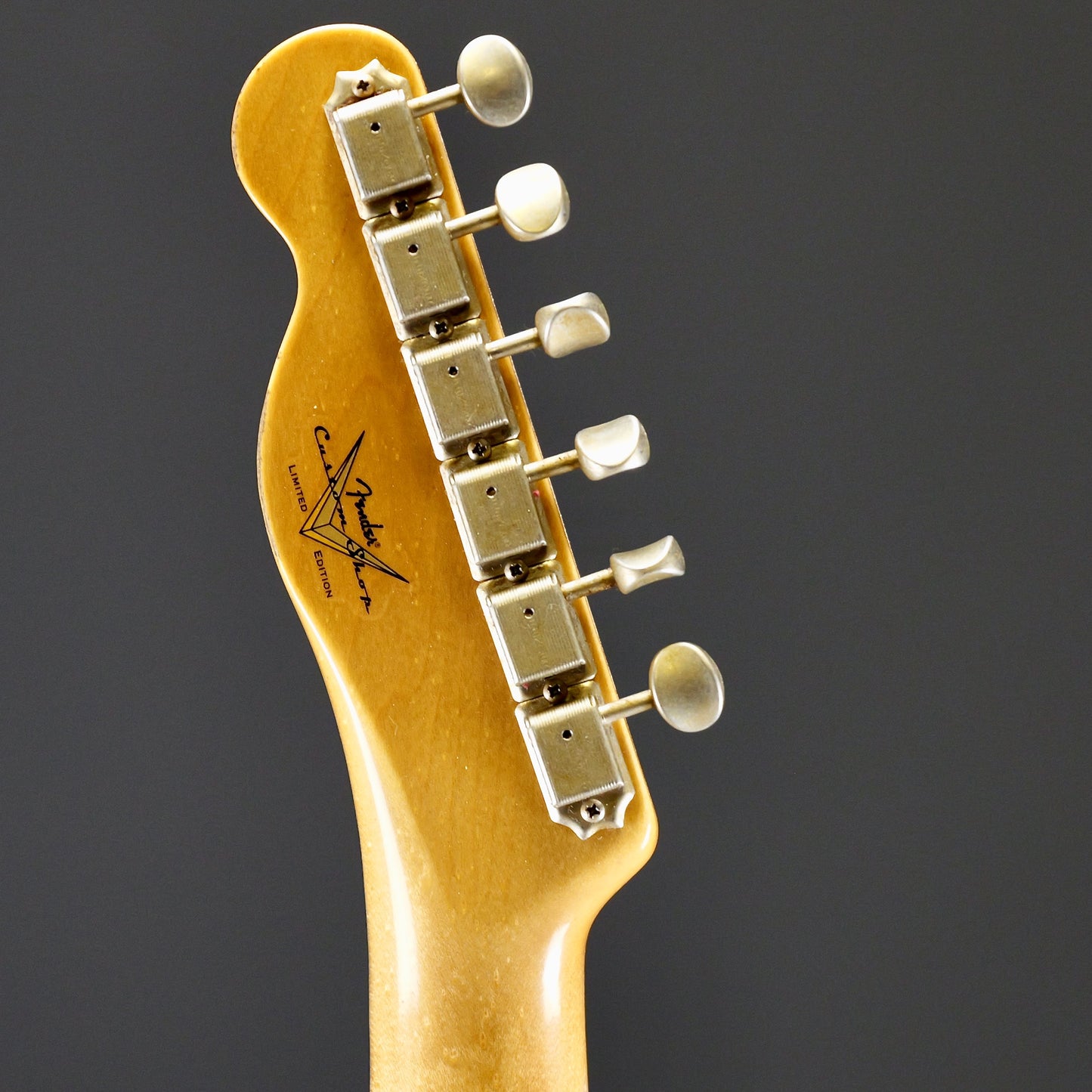 Fender Custom Shop Limited Edition Red Hot Esquire Relic 1-Piece Birdseye Maple Neck Fingerboard Aged Black