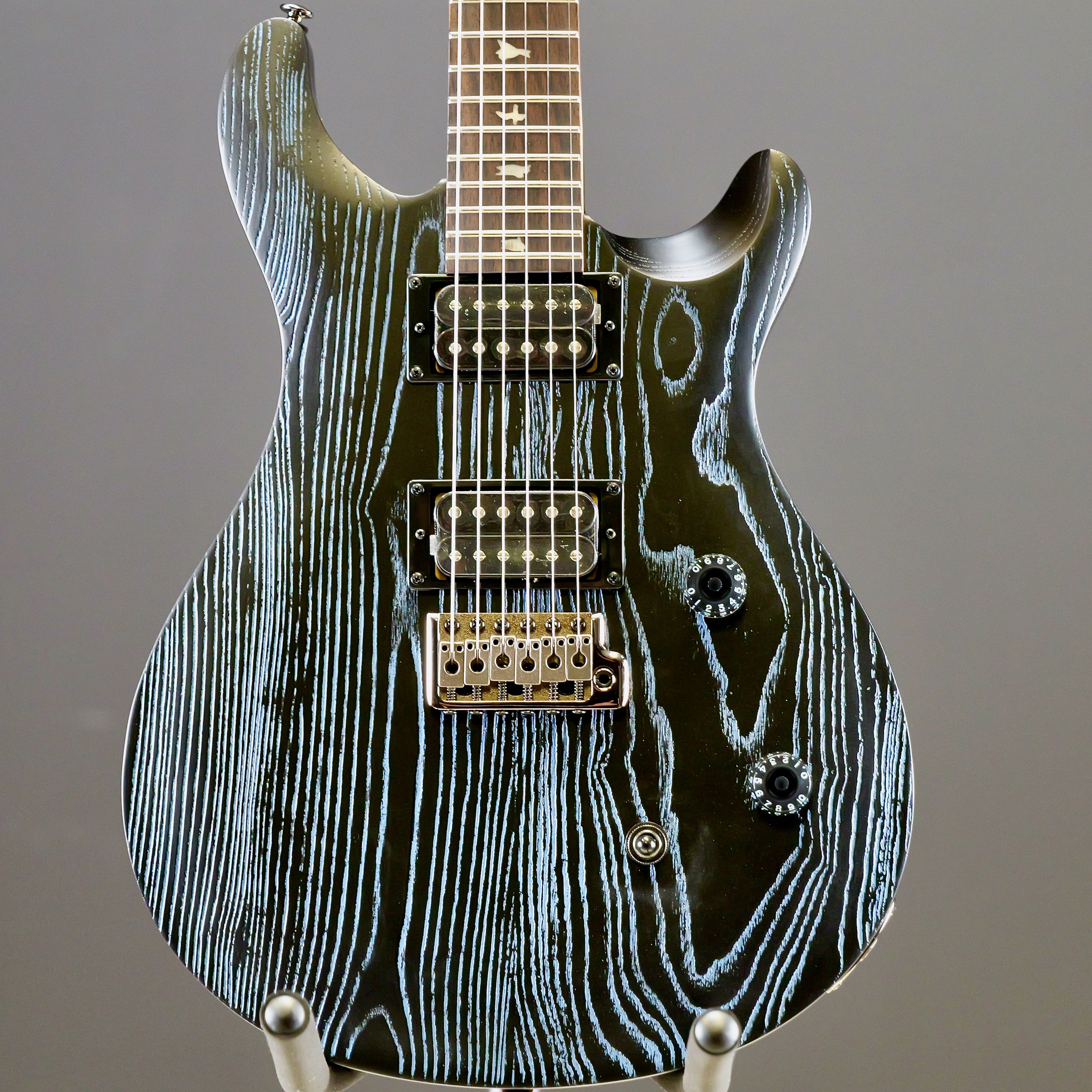 PRS SE Swamp Ash CE 24 Sandblasted Blue Limited Edition – Matt's
