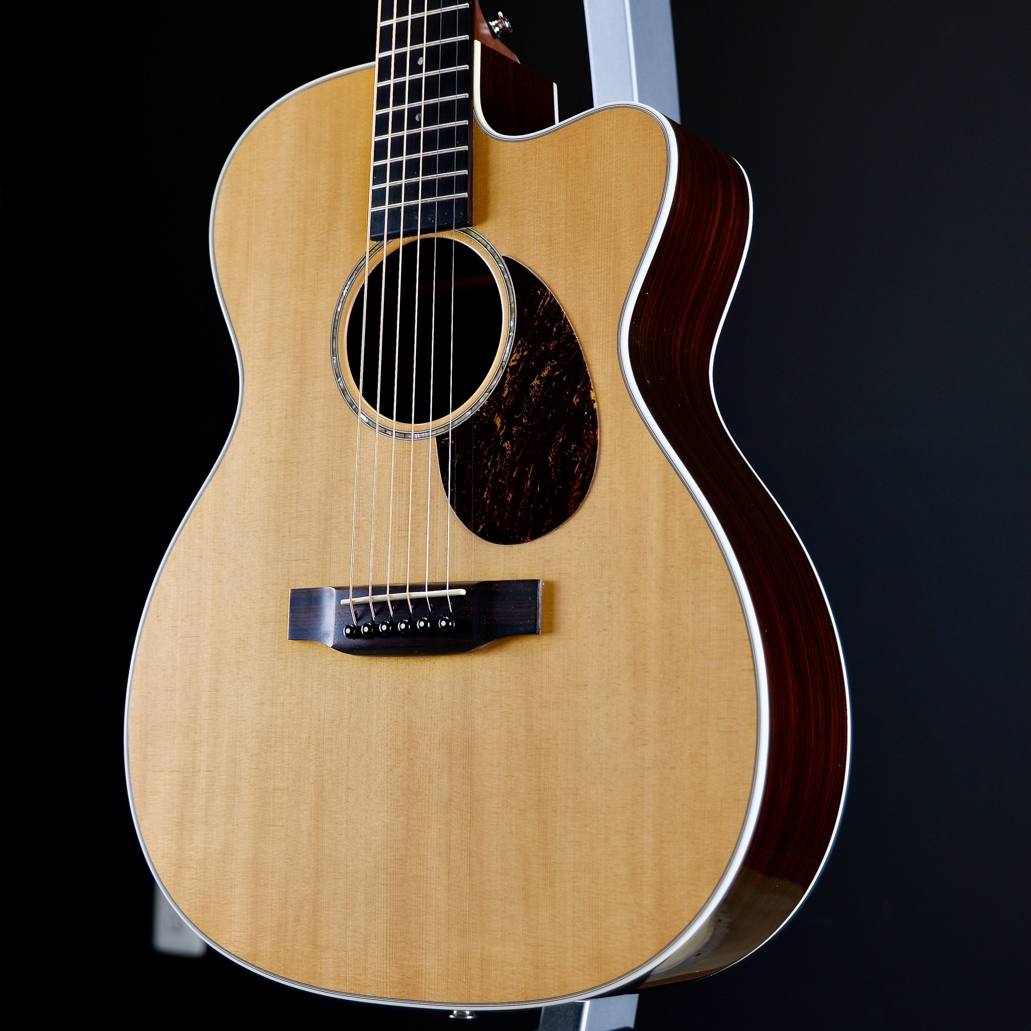 Martin OMC-16RE – Matt's Guitars