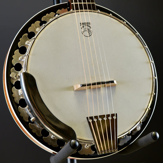 Deering Boston 6 String Banjo