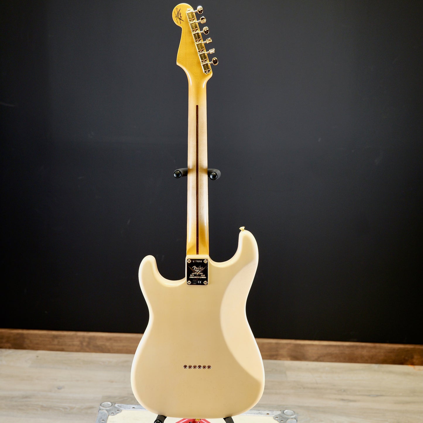 Fender Custom Shop Limited Edition 1954 Hardtail Stratocaster DLX Closet Classic 1-Piece Quartersawn Maple Neck Fingerboard Super/Super Faded Aged Shell Pink