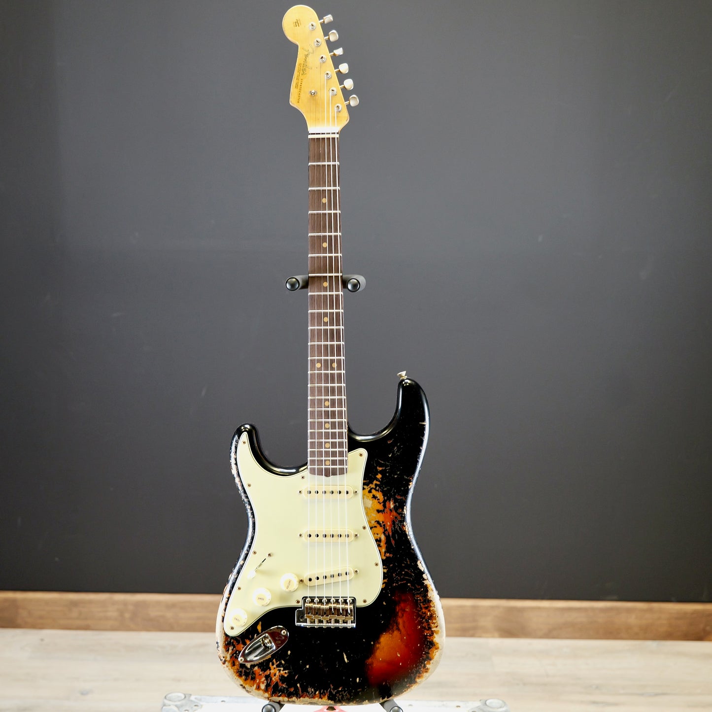 Fender Custom Shop 63 Strat Left Handed Super Heavy Relic Black // 3 Tone Sunburst