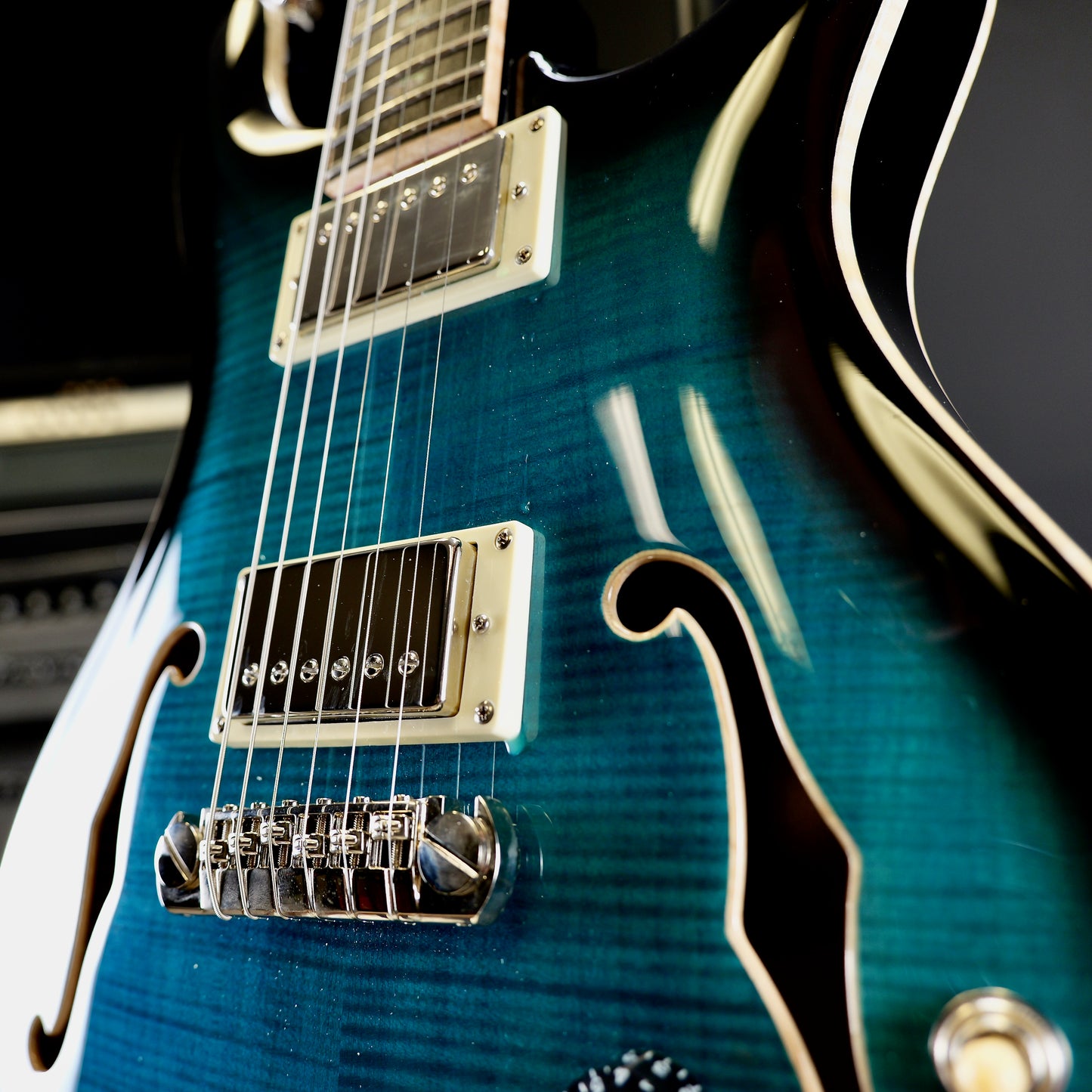 PRS SE Hollowbody II Piezo Peacock Blue Burst