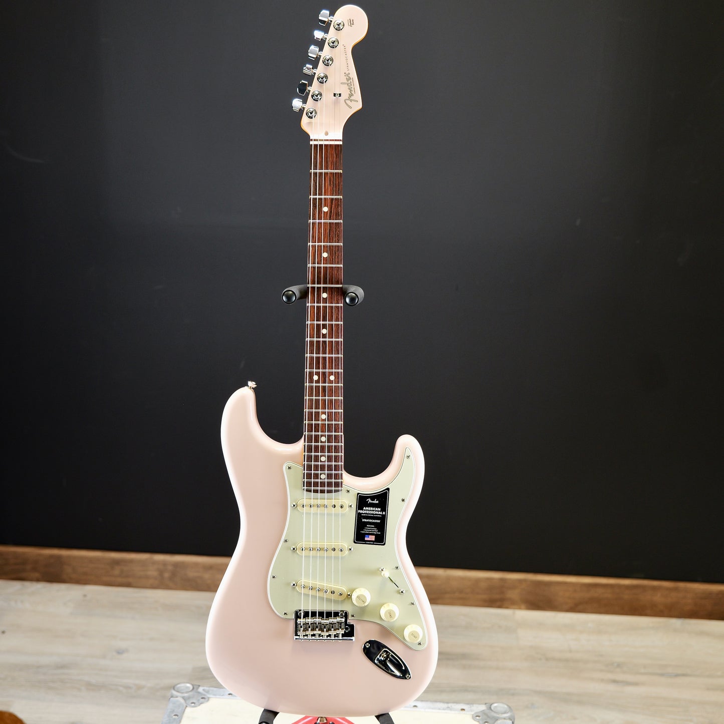 American Professional II Stratocaster Rosewood Fingerboard Shell Pink