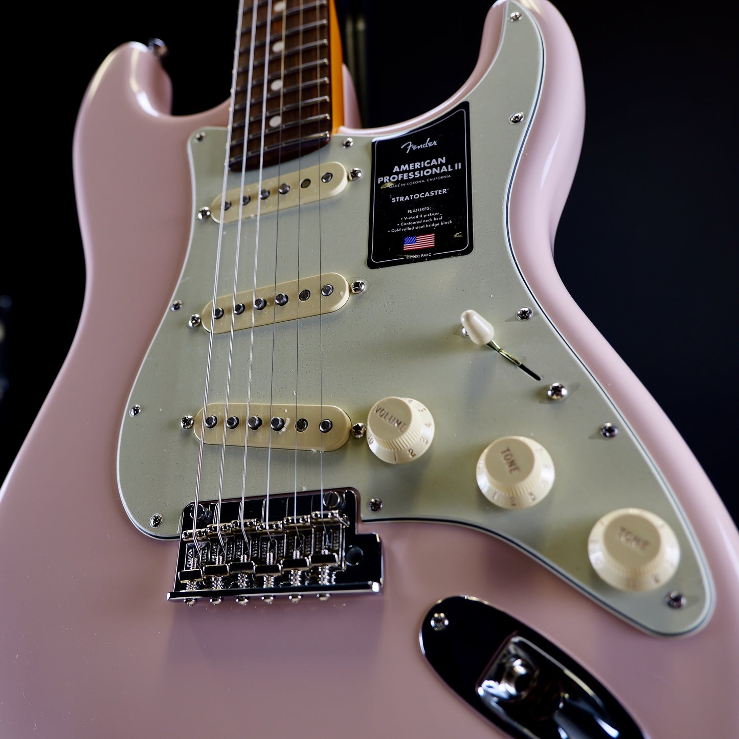 American Professional II Stratocaster Rosewood Fingerboard Shell Pink