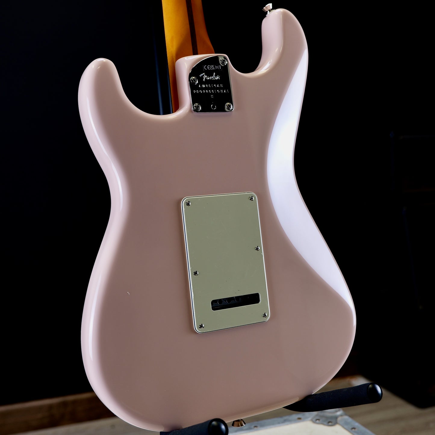 American Professional II Stratocaster Rosewood Fingerboard Shell Pink