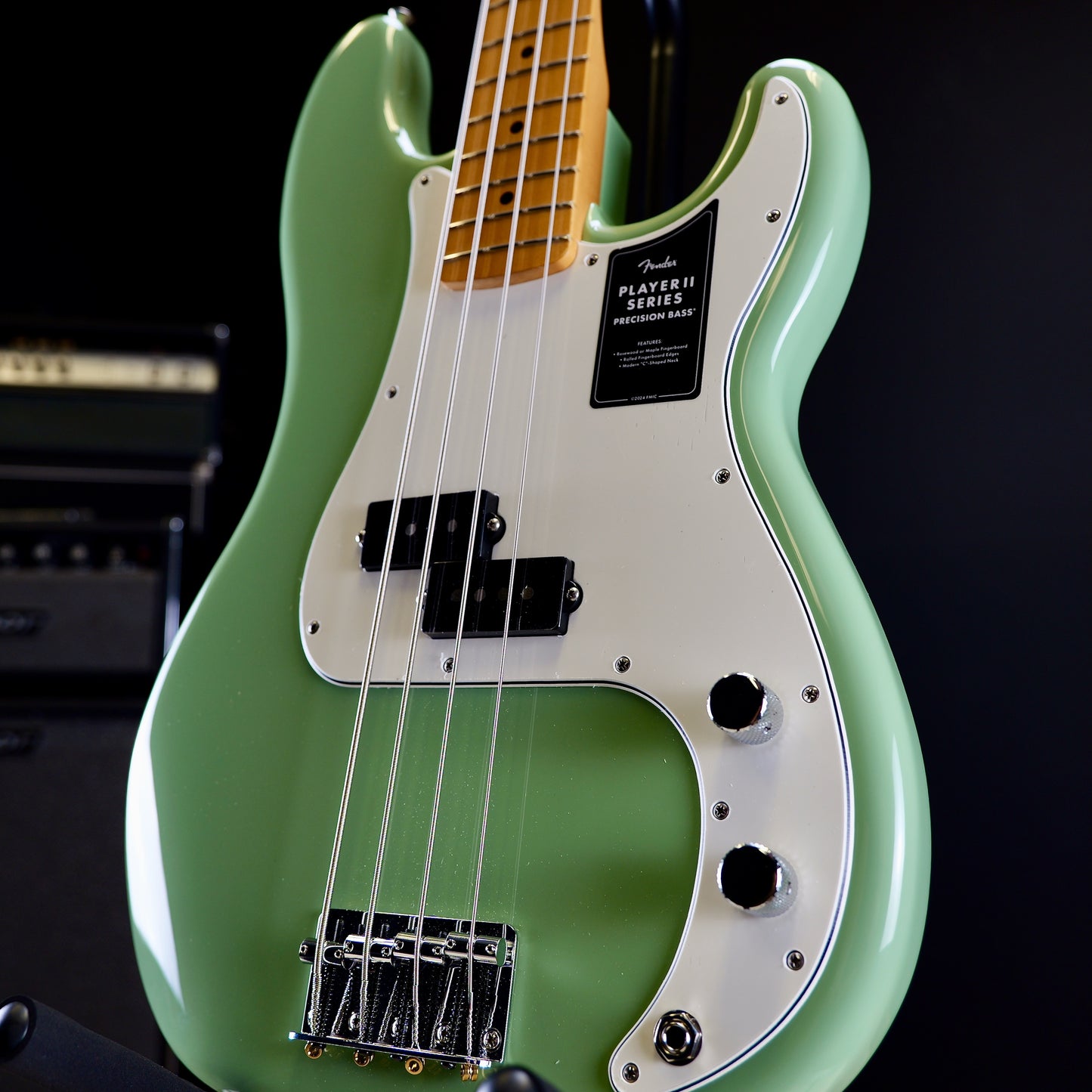 Fender Player II Precision Bass Maple Fingerboard Birch Green