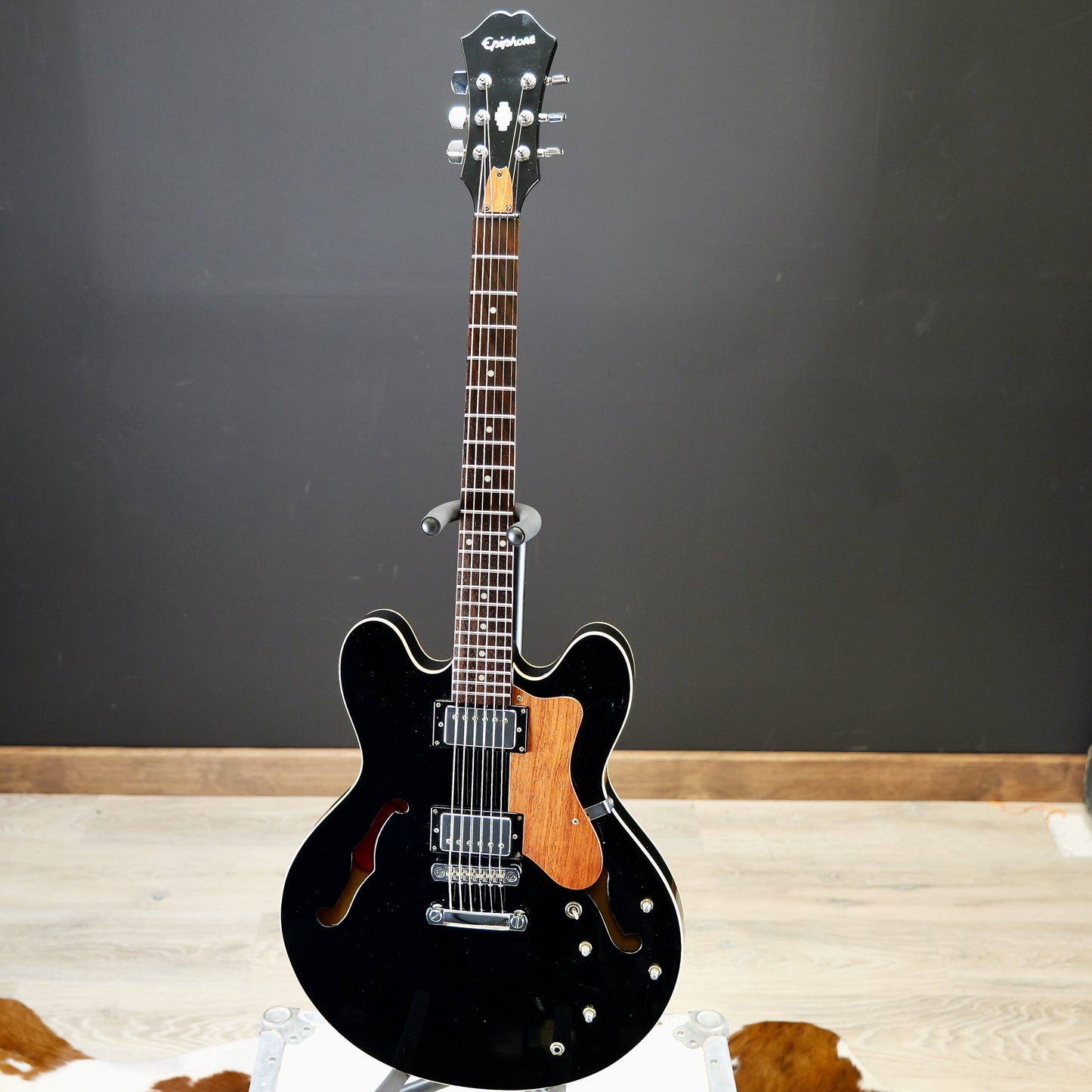 Epiphone DOT Ebony w/ Custom Wooden Pickguard/Truss Rod Cover