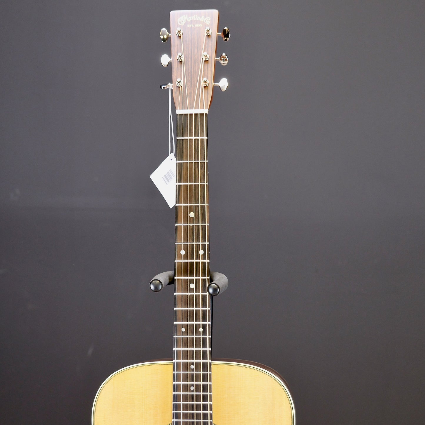 Martin D-28 Natural Left Hand