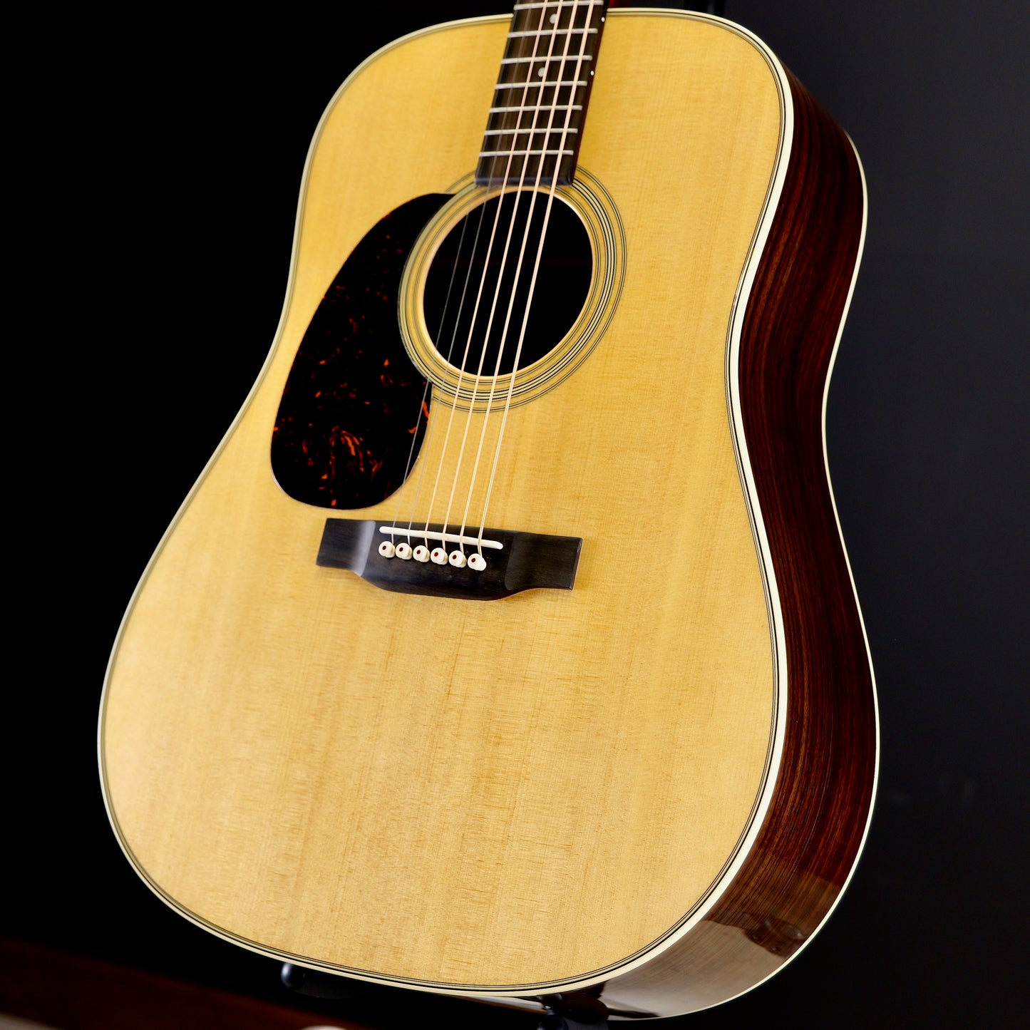 Martin D-28 Natural Left Hand