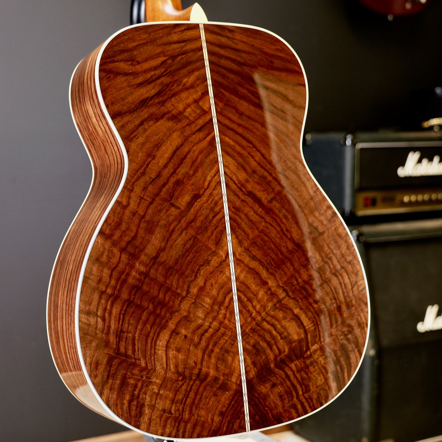 Martin Custom Shop Jumbo Natural Carpathian Spruce/Wild Grain East Indian Rosewood