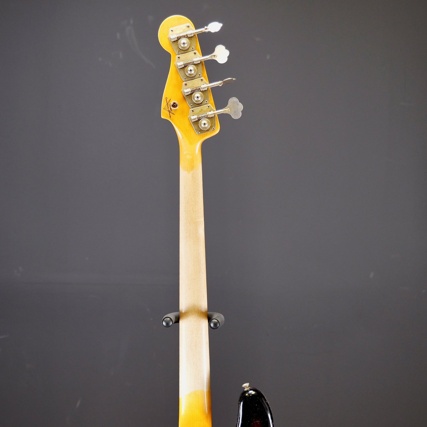 Fender Custom Shop 1961 Jazz Bass Heavy Relic 3A Rosewood Fingerboard 3-Color Sunburst