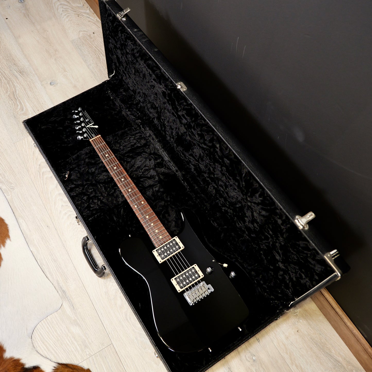 Tom Anderson Cobra Black