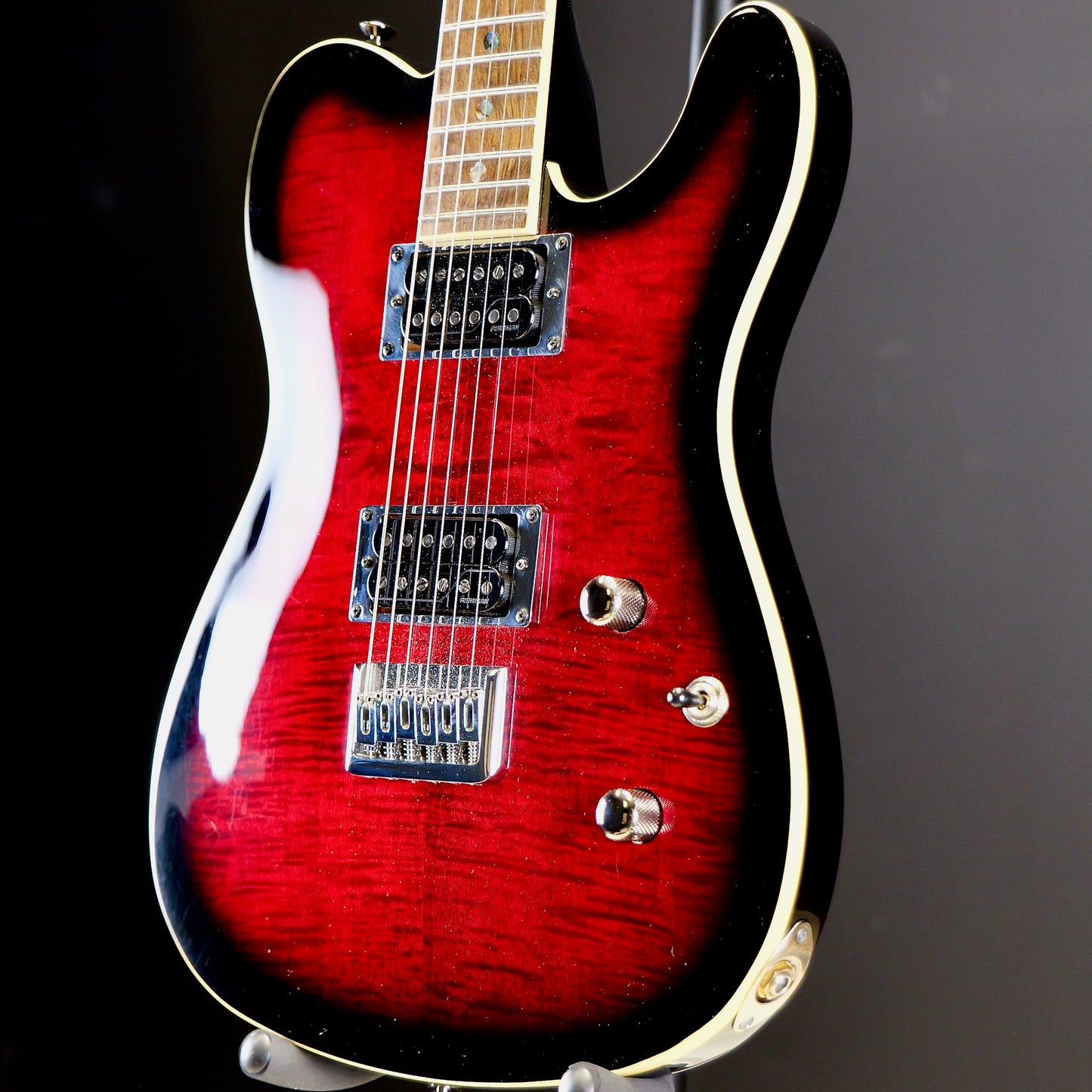 Fender Special Edition Custom Telecaster FMT HH Laurel Fingerboard Black Cherry Burst w/ Fishman Fluence Humbuckers