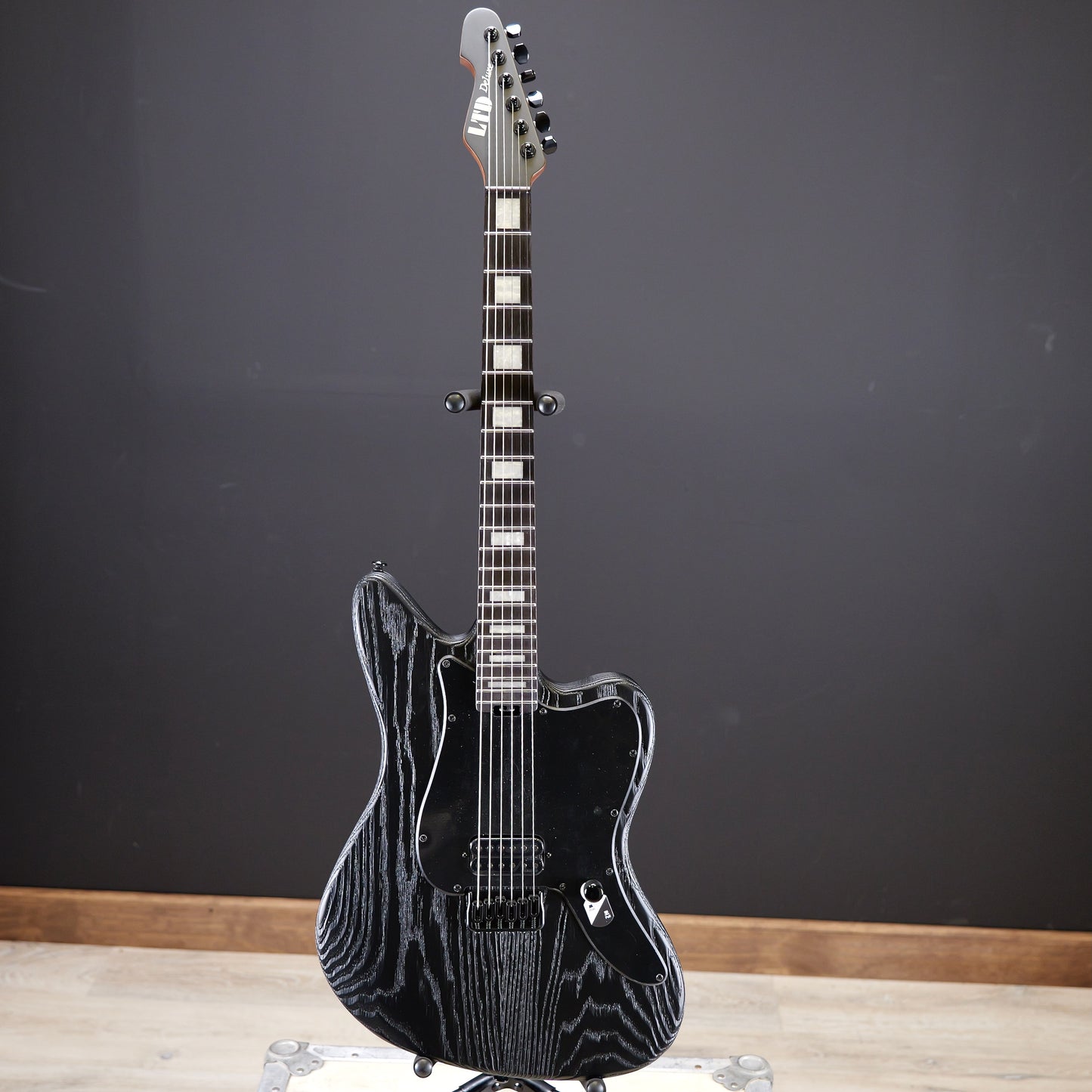 ESP LTD XJ-1 HT Black Blast