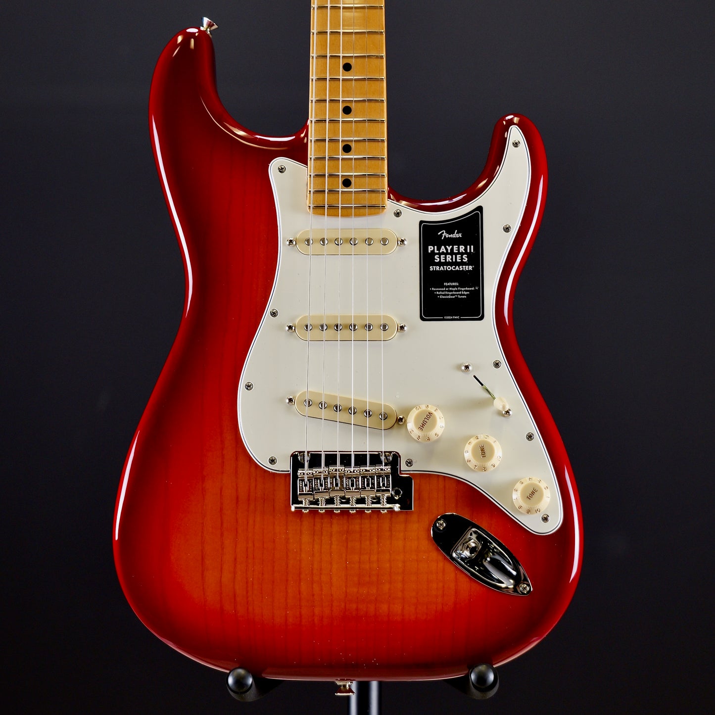 Fender Player II Stratocaster Maple Fingerboard Aged Cherry Burst