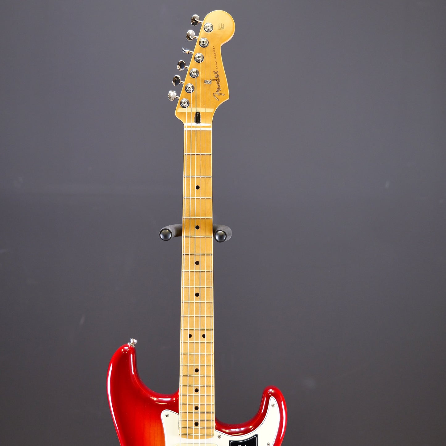 Fender Player II Stratocaster Maple Fingerboard Aged Cherry Burst