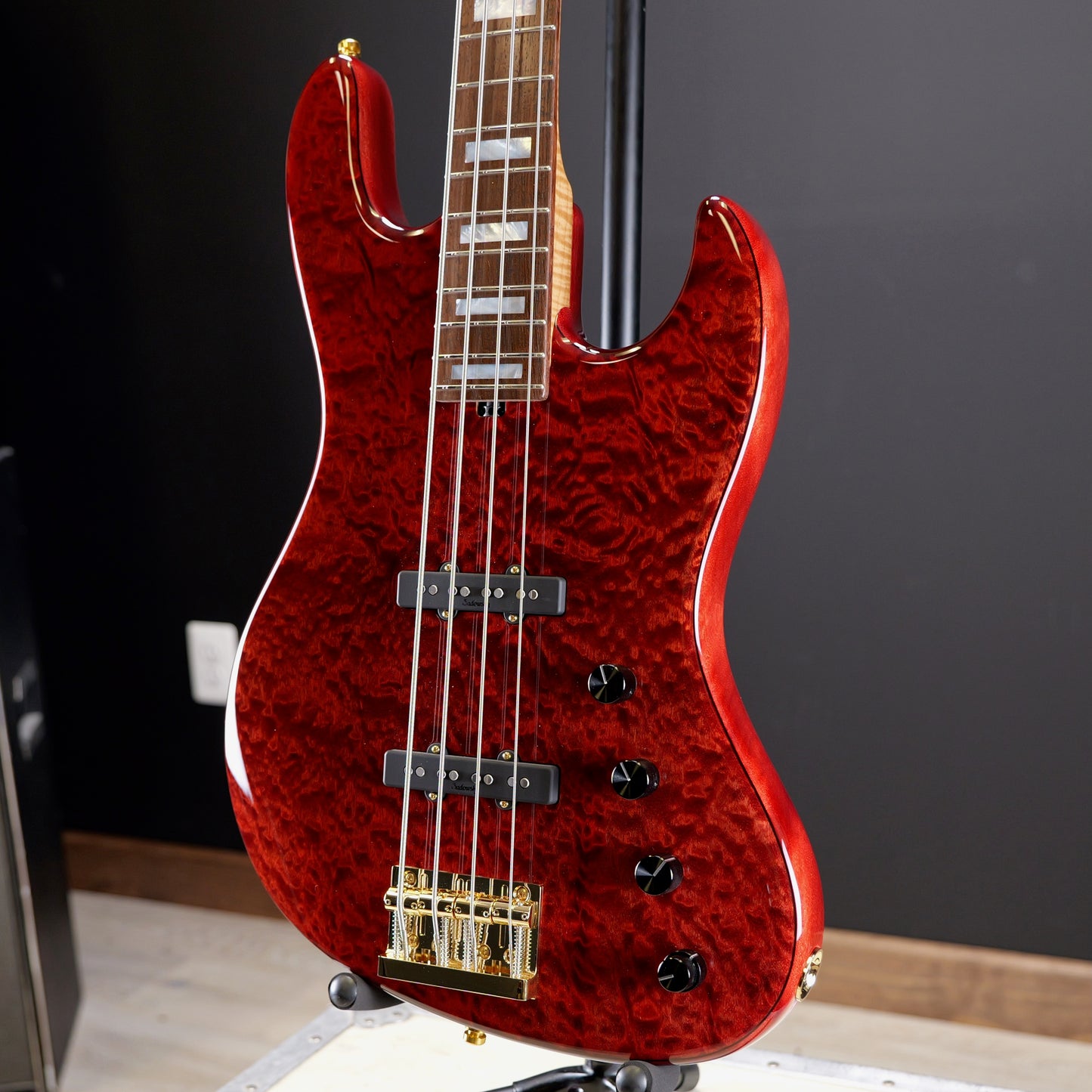 Sadowsky Masterbuilt 21-Fret Standard J/J Bass Limited Edition 2023 4-String Majestic Red Transparent High Polish