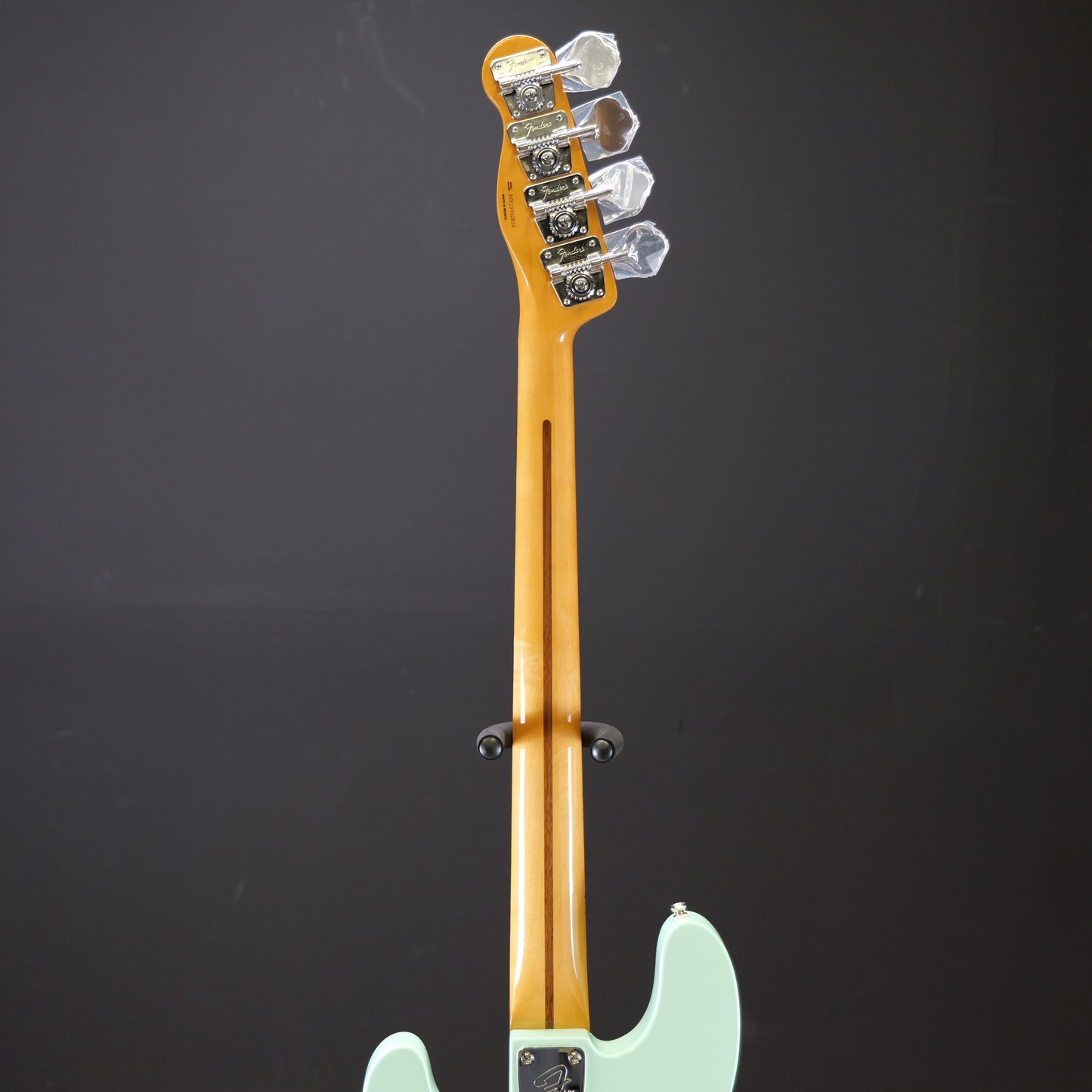 Fender Vintera II '70s Telecaster Bass Maple Fingerboard Surf Green