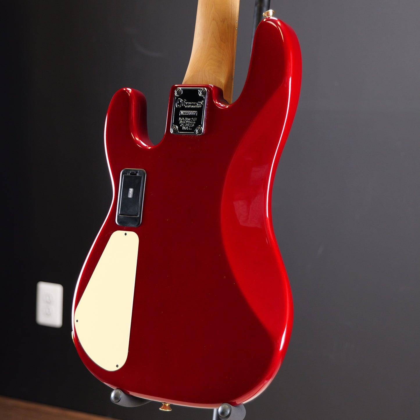 Charvel Pro-Mod San Dimas® Bass JJ V, Caramelized Maple Fingerboard, Candy Apple Red