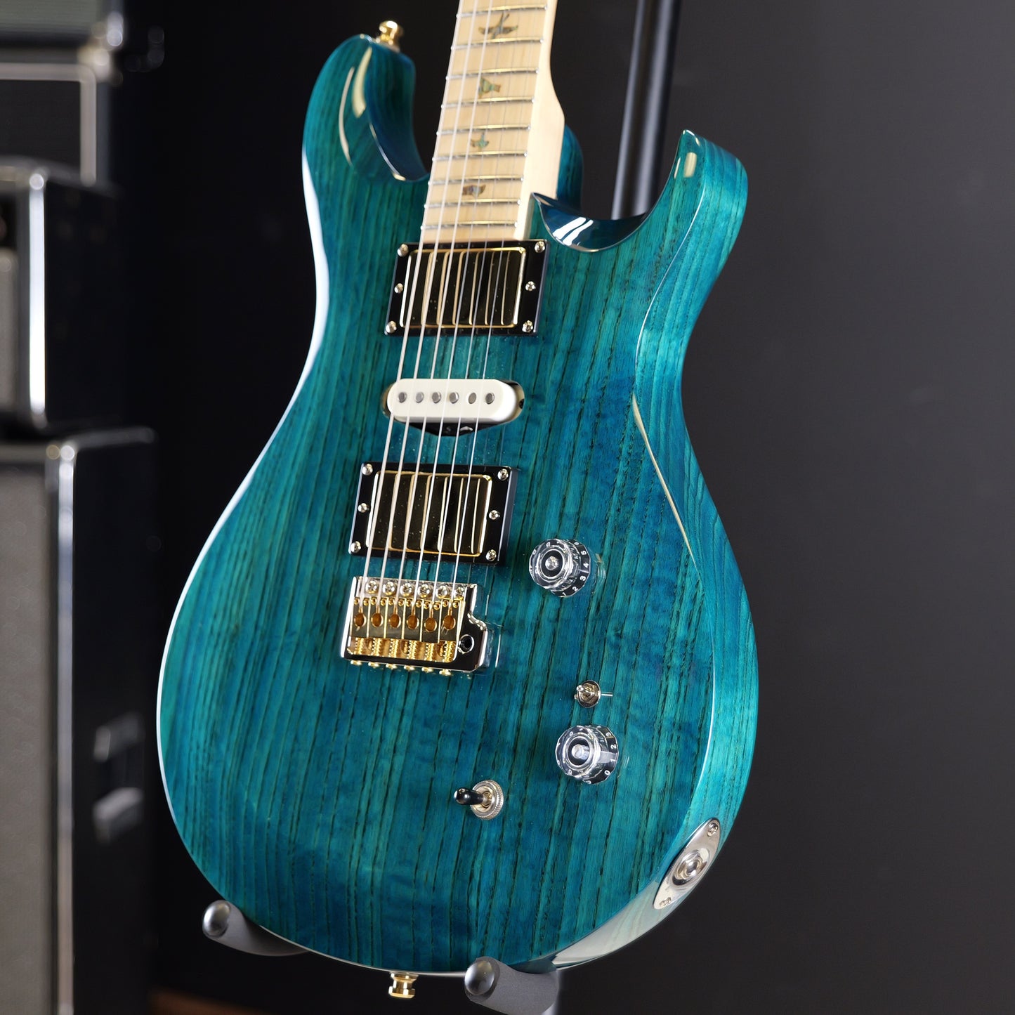 PRS SE Swamp Ash Special Iri Blue w/ Tom Anderson HC1/VA7R/HC2+ / Graphtech Ratio Locking Tuners / PRS Brass Saddles / PRS ATA Hardshell Case