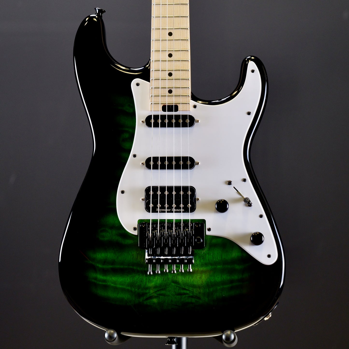 Jackson USA Signature Adrian Smith San Dimas SDQM Maple Fingerboard Transparent Green Burst