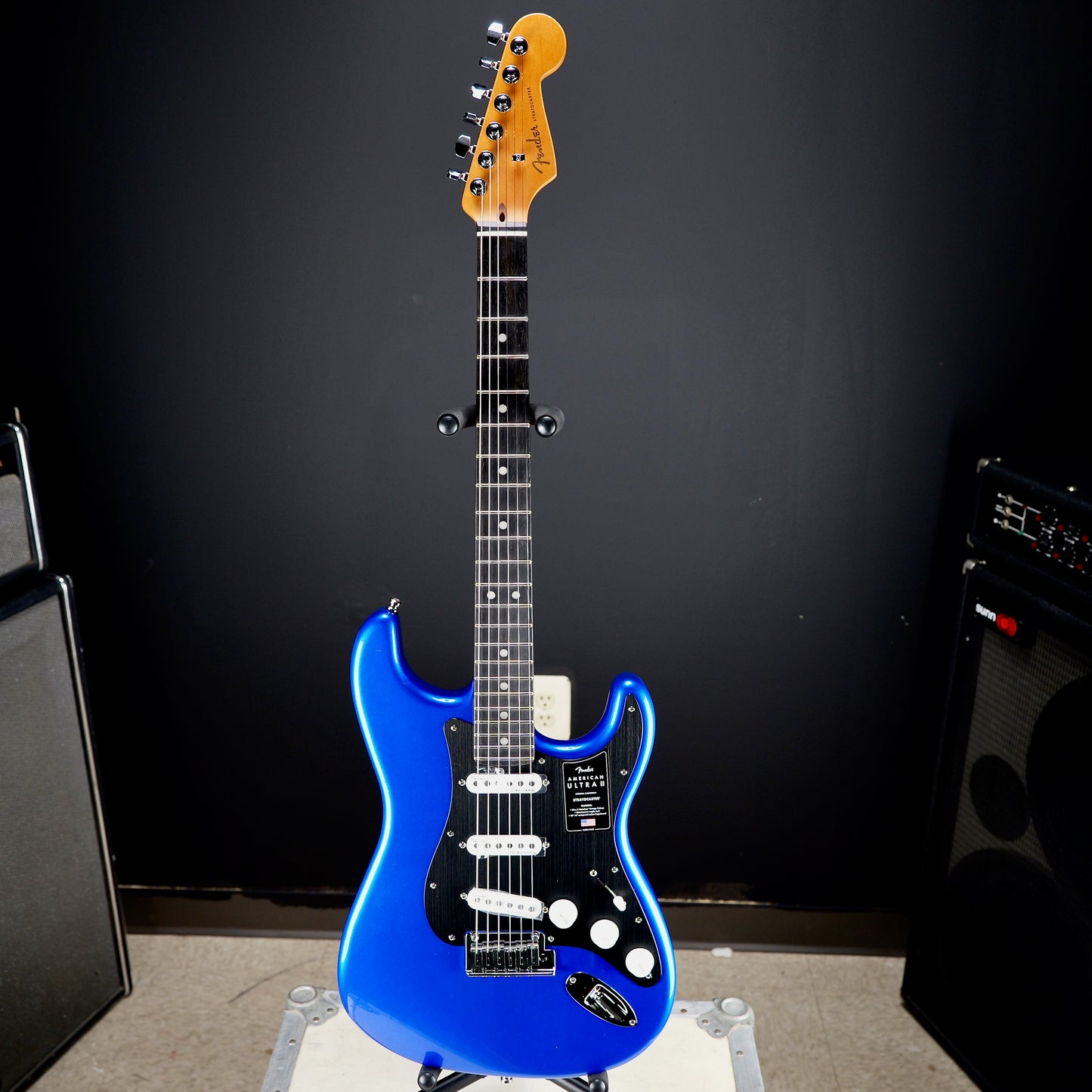 Fender American Ultra II Stratocaster Ebony Fingerboard Noble Blue