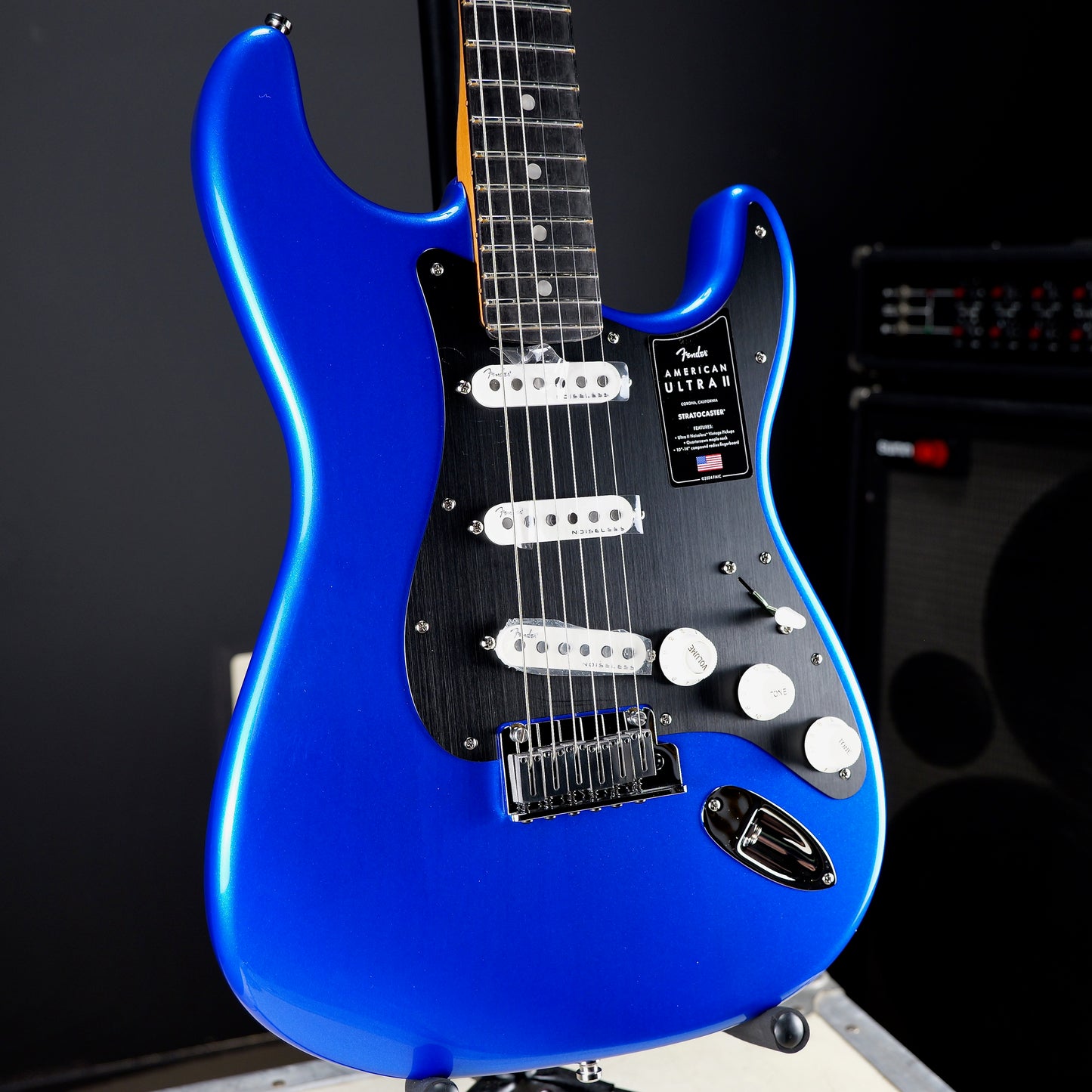 Fender American Ultra II Stratocaster Ebony Fingerboard Noble Blue