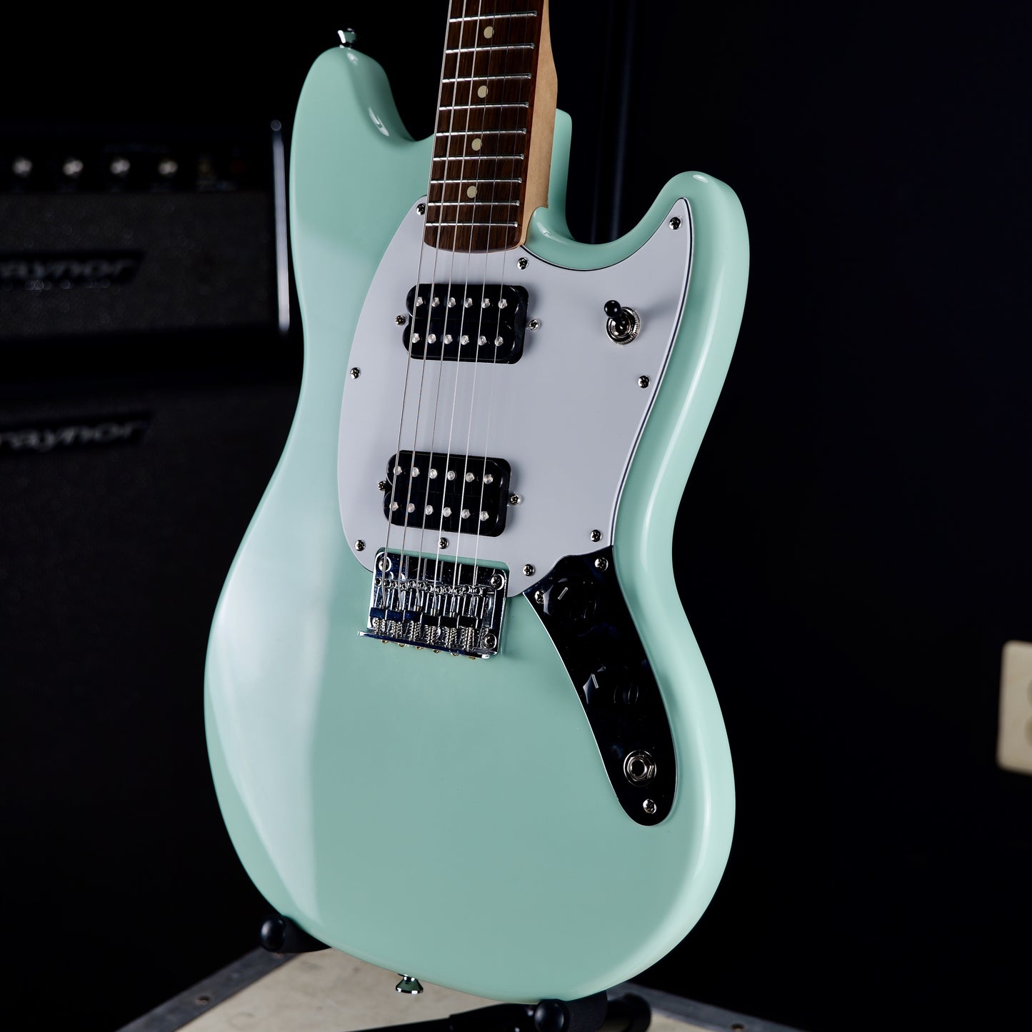 Squier FSR Bullet Mustang HH Laurel Fingerboard Surf Green