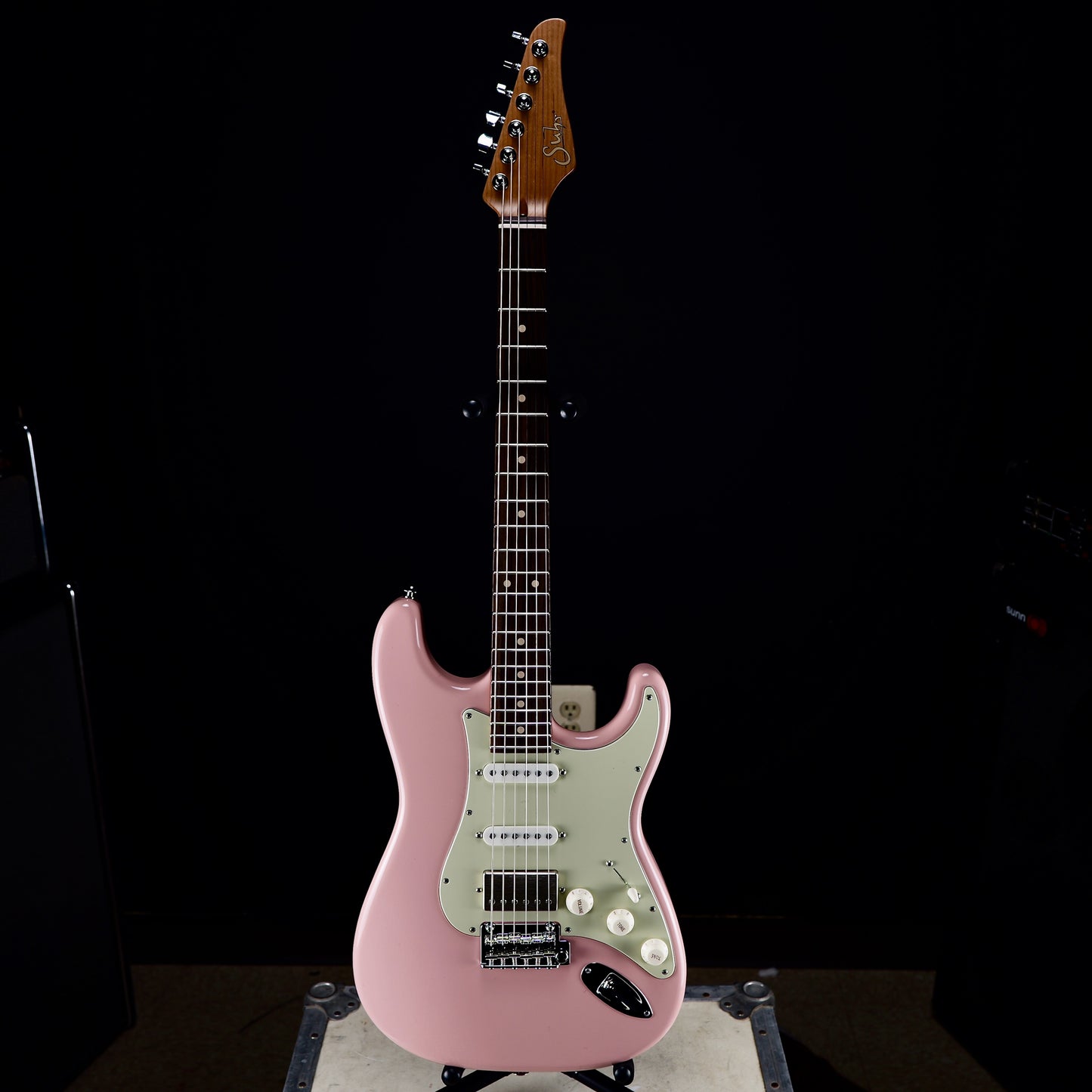 Suhr Mateus Asato Signature Classic S Shell Pink Antique