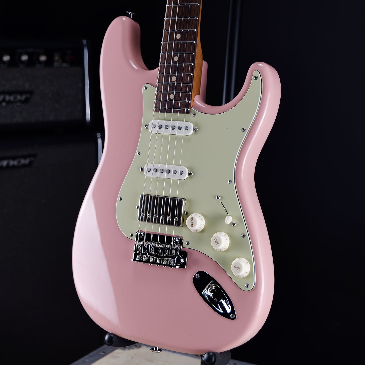 Suhr Mateus Asato Signature Classic S Shell Pink Antique