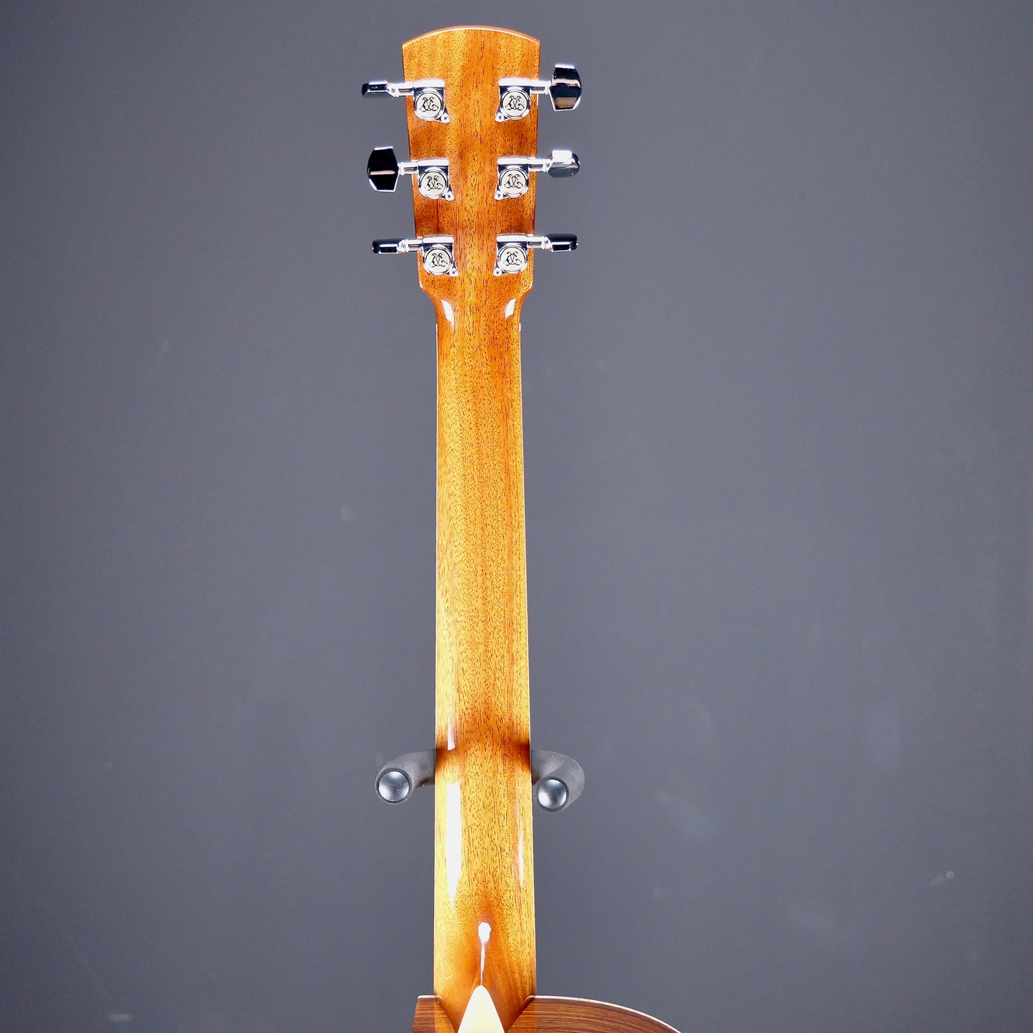 Larrivee LV-09E